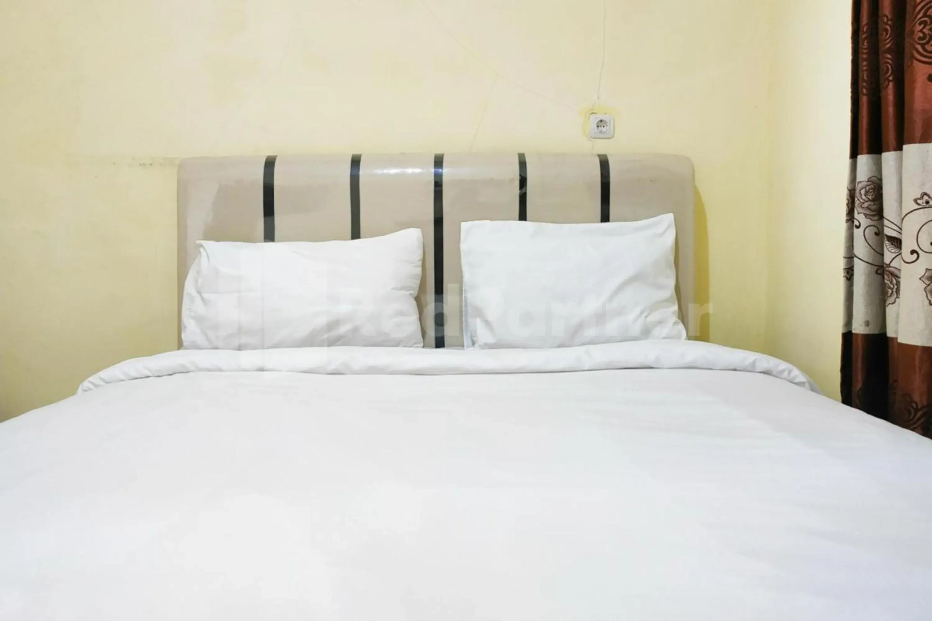 Standard Double Room in Ambarita Seaview RedPartner Standard Double Room in Ambarita Seaview RedPartner