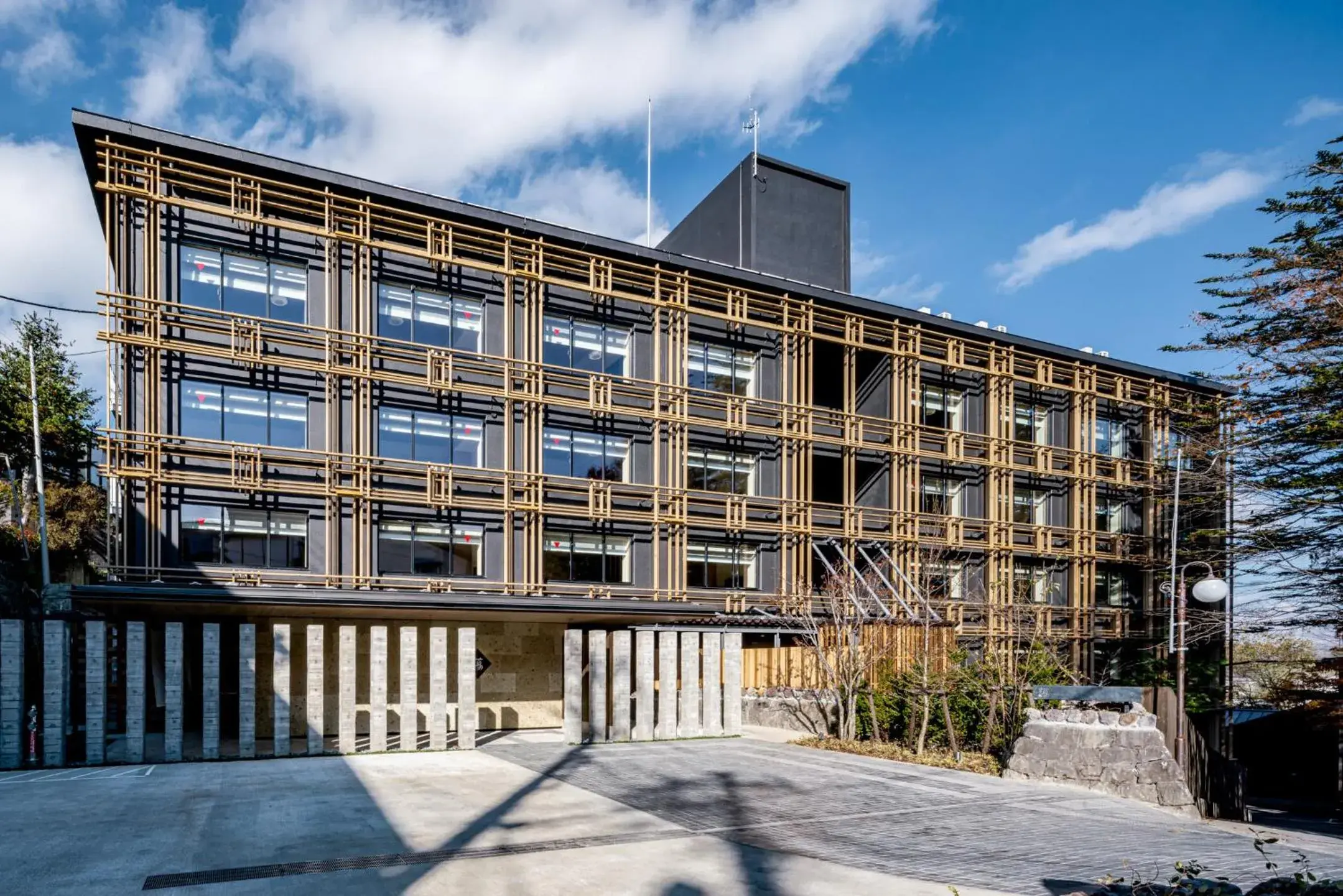 Urakusatsu TOU Urakusatsu TOU