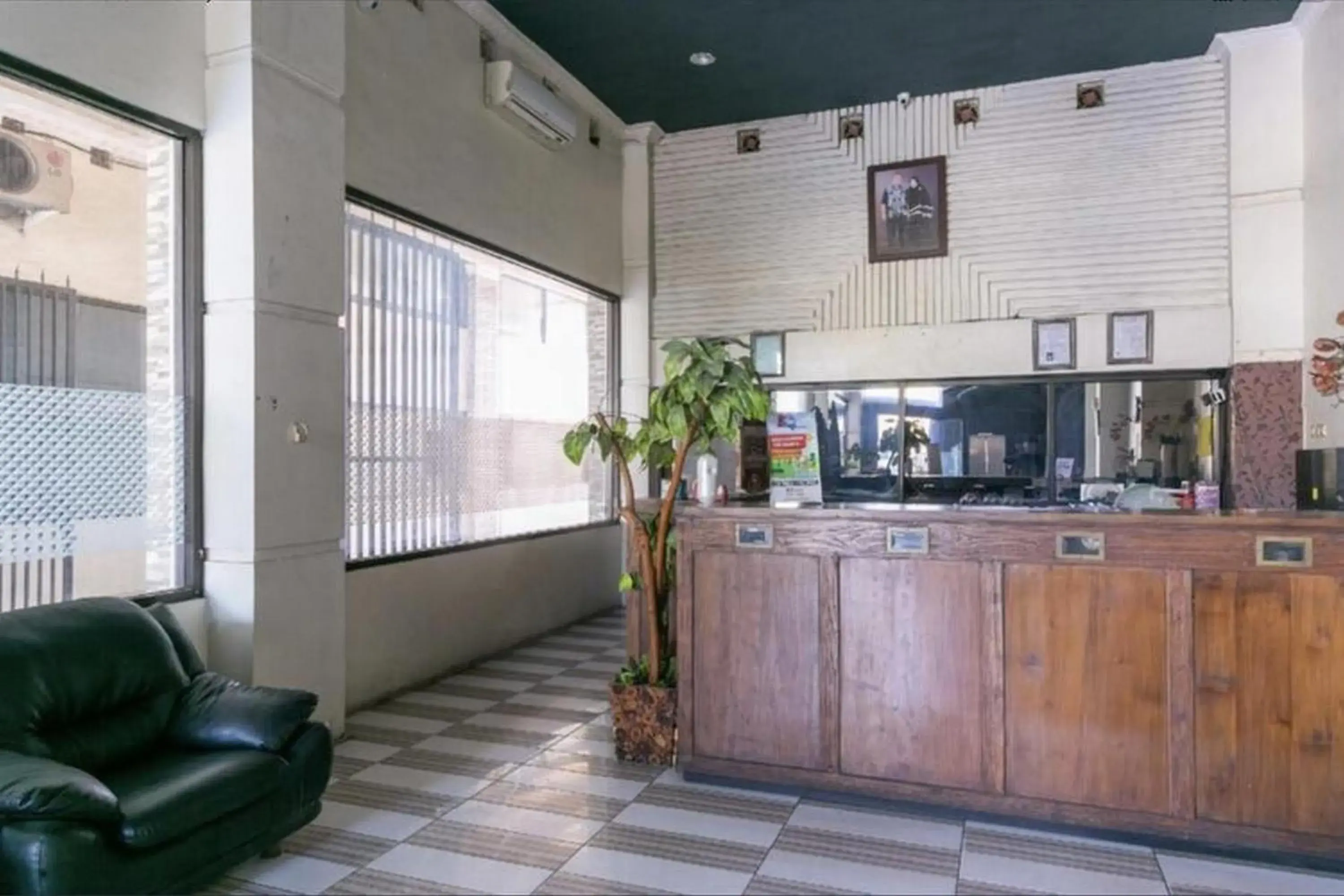 Superior Double Room in Urbanview Hotel Kanca Banjarmasin by RedDoorz Superior Double Room in Urbanview Hotel Kanca Banjarmasin by RedDoorz