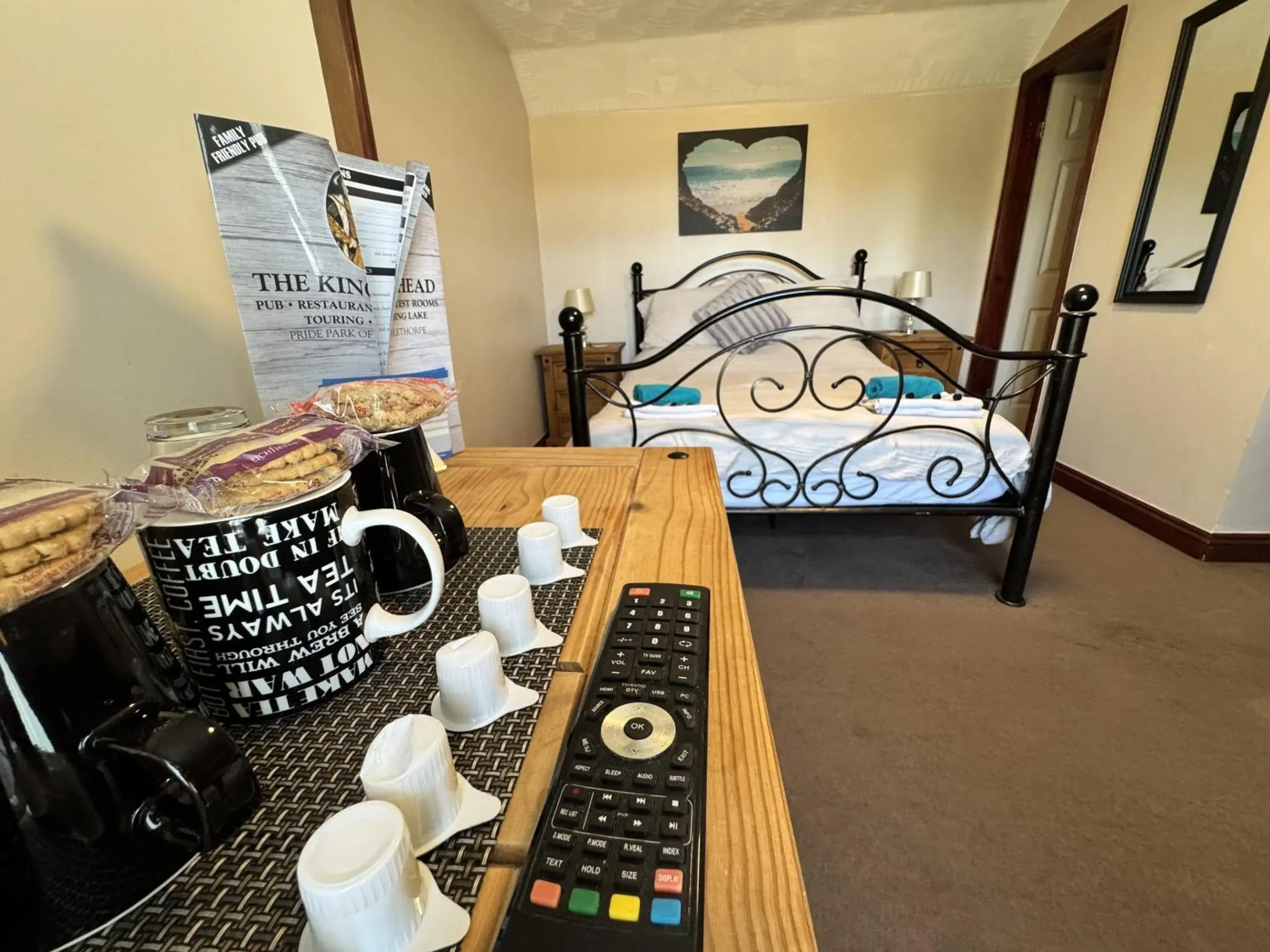Double Room with Private Bathroom in The Kings Head inn Double Room with Private Bathroom in The Kings Head inn