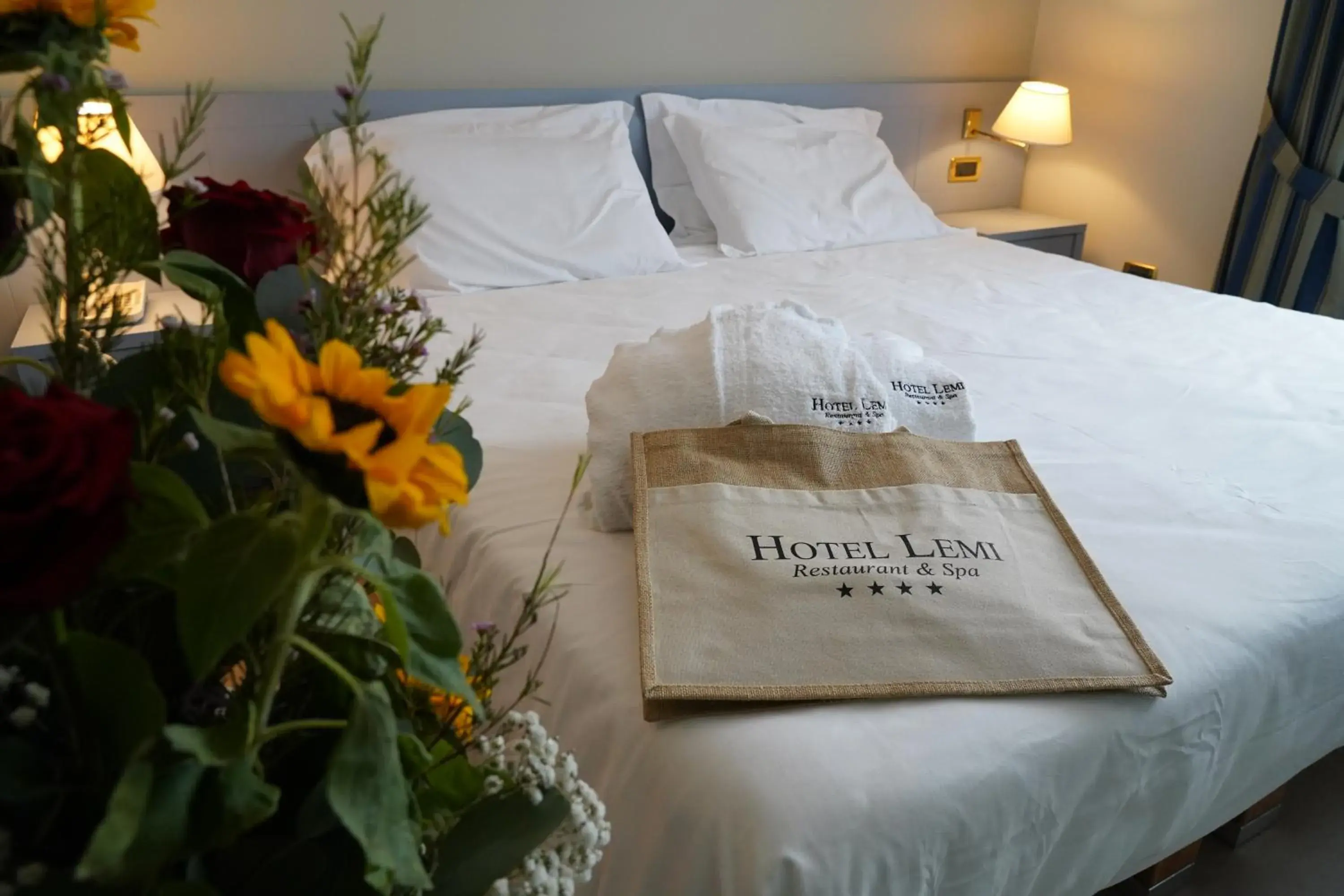 Double Room with Garden View in Hotel Lemi Double Room with Garden View in Hotel Lemi