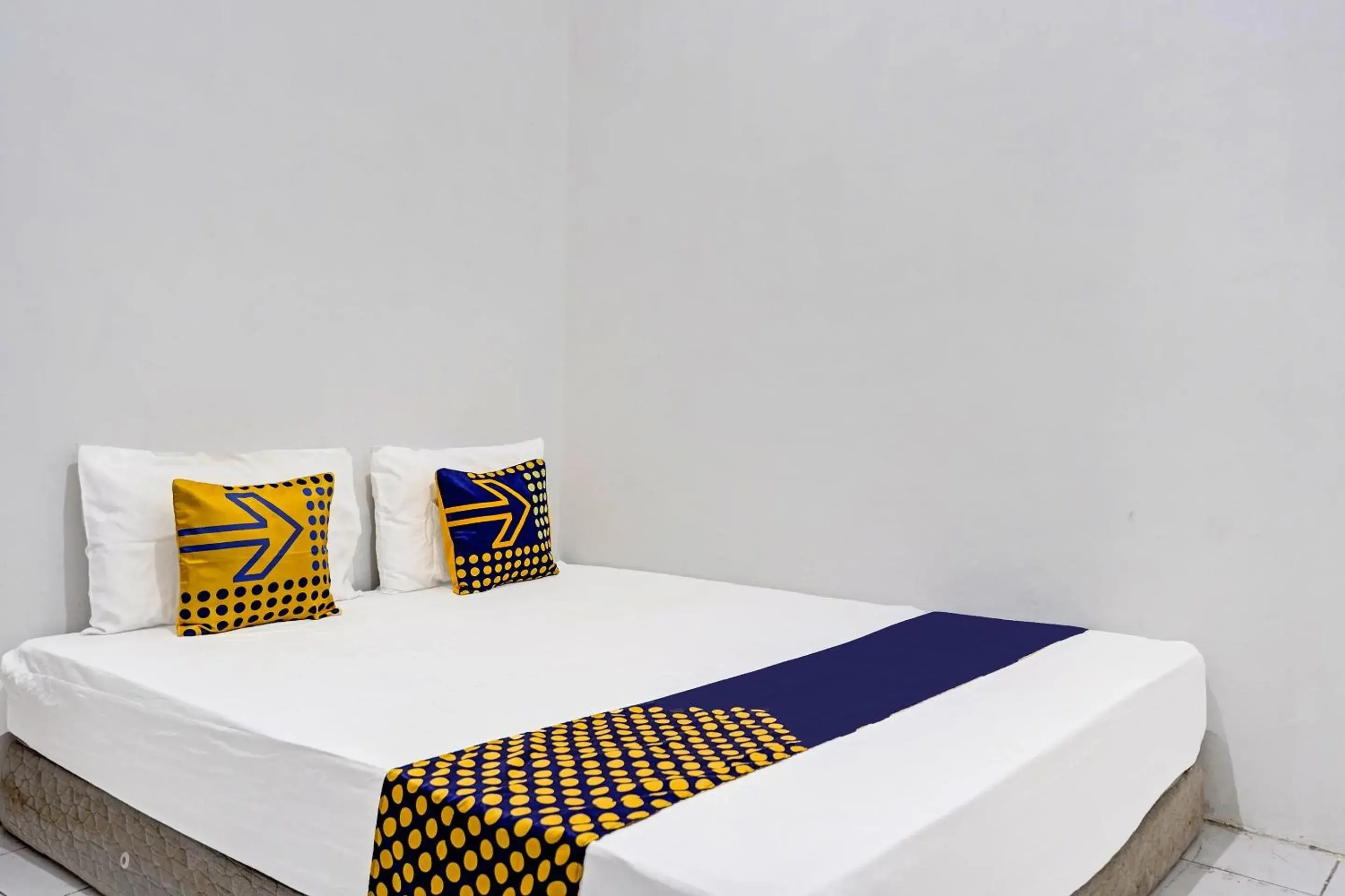 Budget Double Room in Hotel O Reva Residence Syariah Budget Double Room in Hotel O Reva Residence Syariah