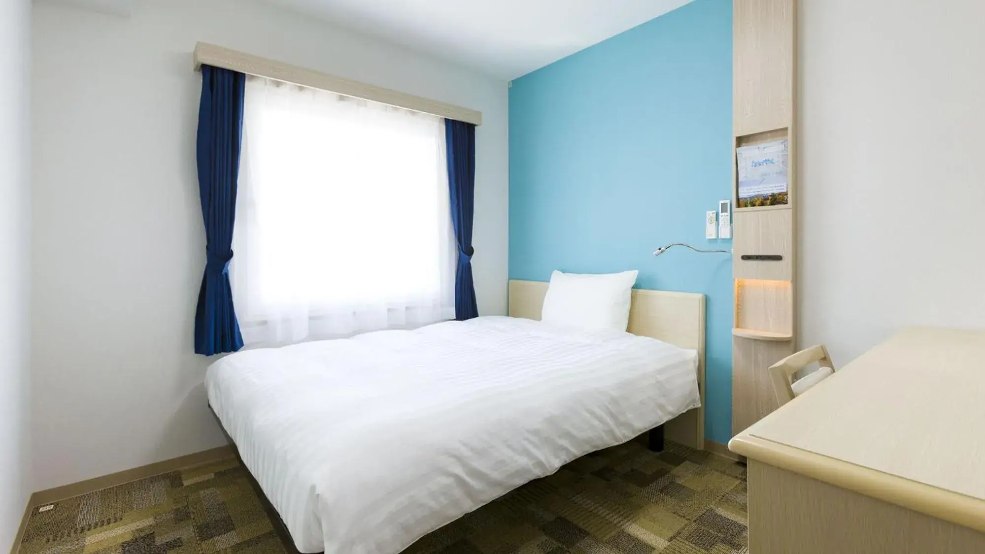 Standard Double Room - Non-Smoking in Toyoko Inn Kita-toda-eki Higashi-guchi Standard Double Room - Non-Smoking in Toyoko Inn Kita-toda-eki Higashi-guchi