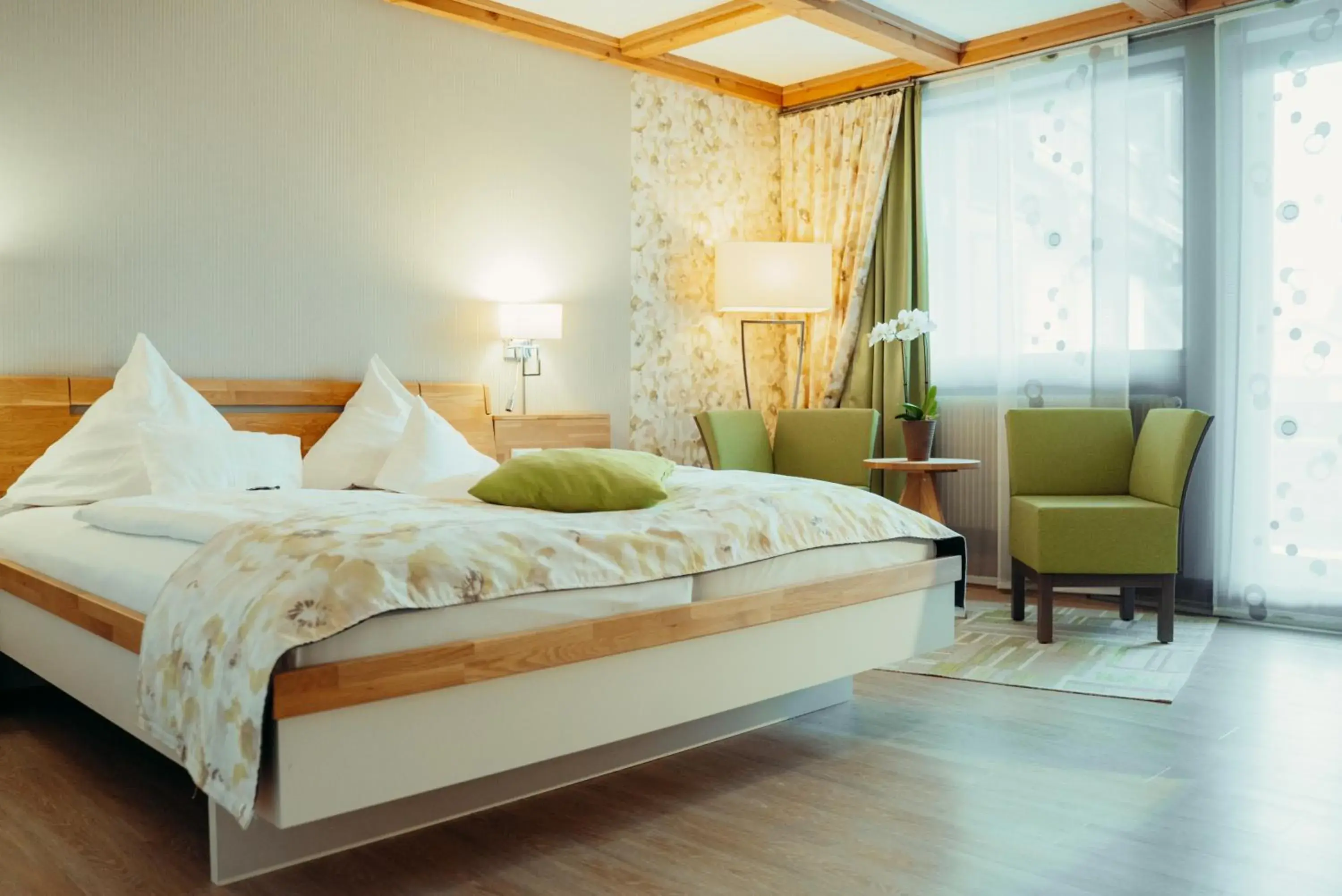 Double Room with Balcony - single occupancy in Hotel Krone Double Room with Balcony - single occupancy in Hotel Krone