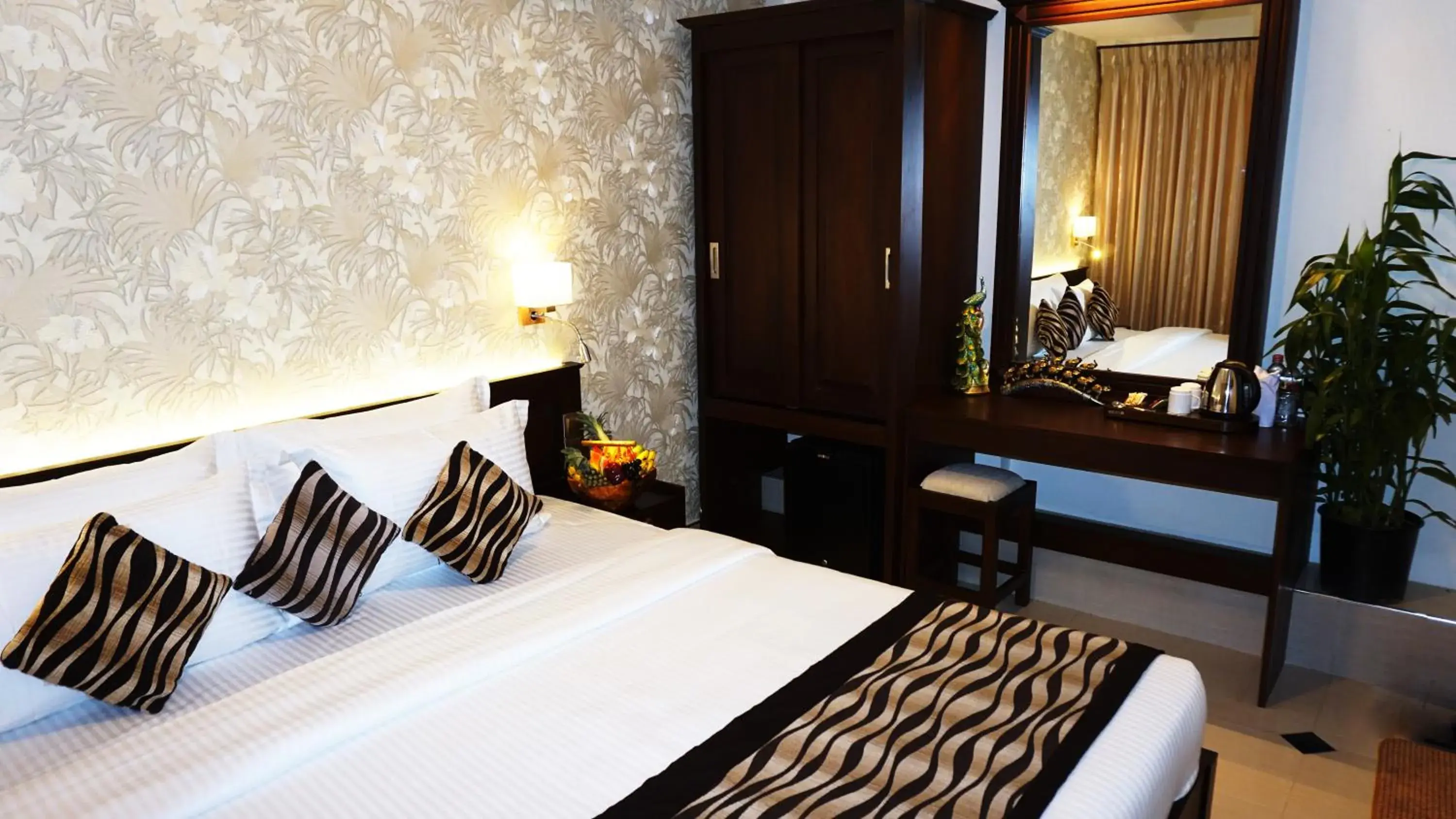 Semi Deluxe Room - single occupancy in Cafe Aroma Inn Semi Deluxe Room - single occupancy in Cafe Aroma Inn