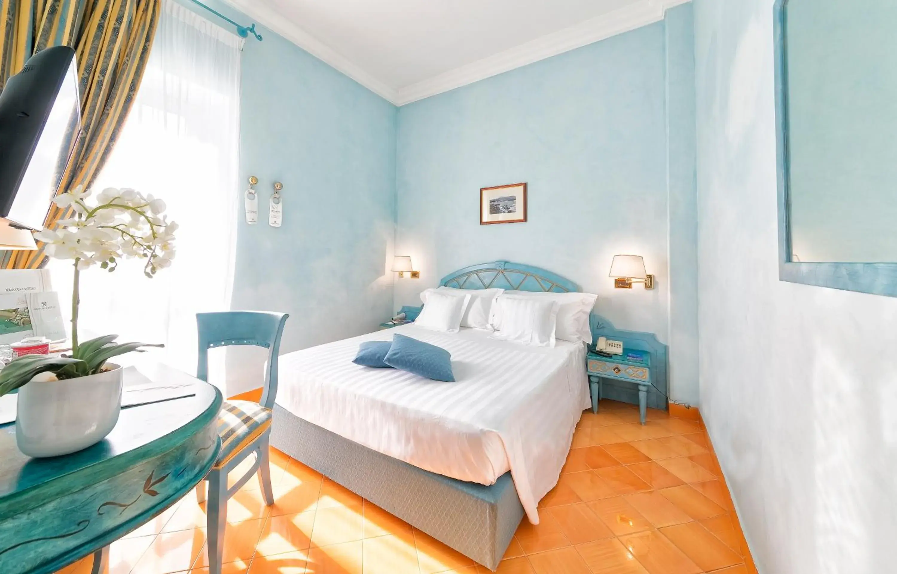 Classic Double or Twin Room in Miramare E Castello Classic Double or Twin Room in Miramare E Castello