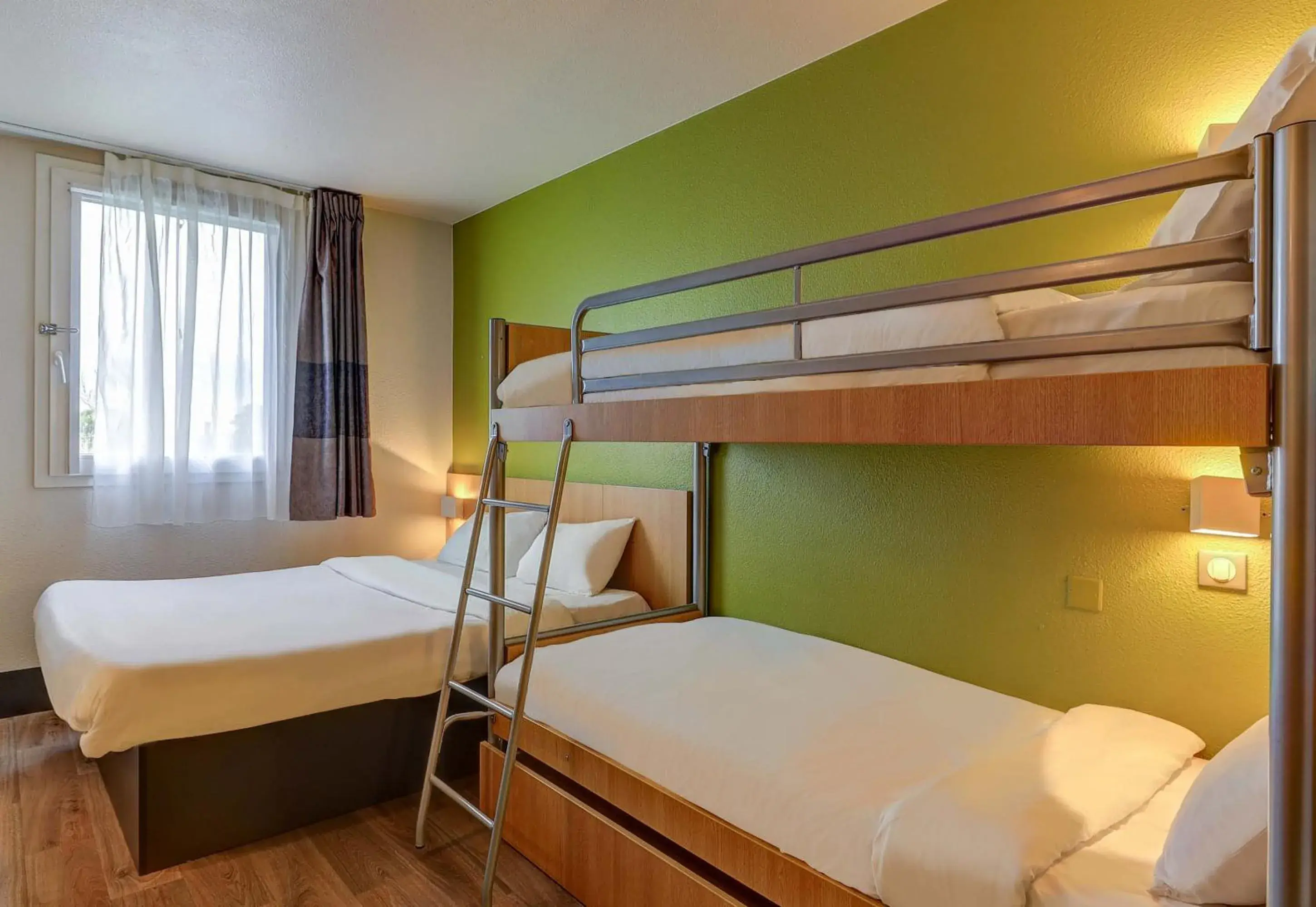 Family Room in B&B HOTEL Paray-le-Monial Family Room in B&B HOTEL Paray-le-Monial