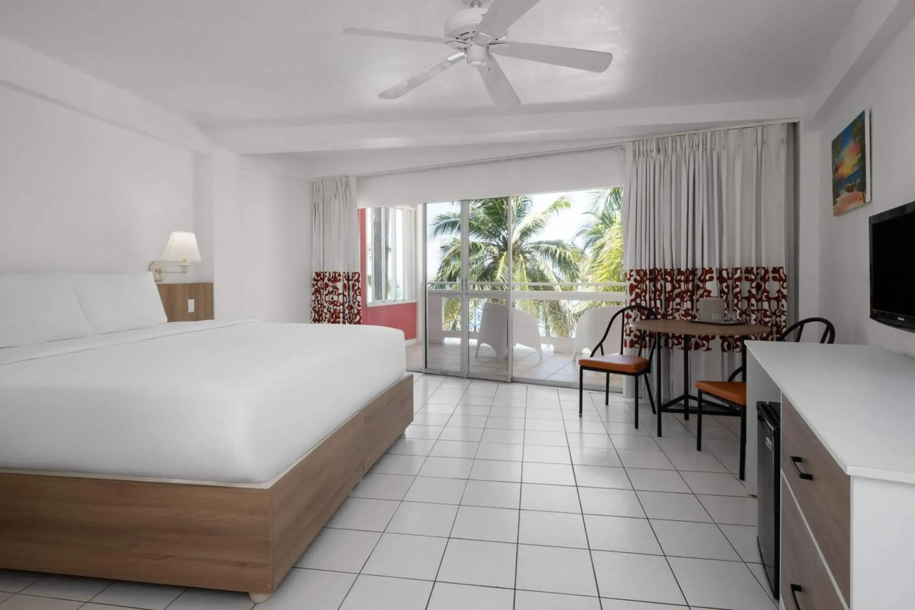 King Room with Ocean View - single occupancy - Non-Smoking in Grand Decameron Montego Beach, A Trademark All-Inclusive Resort King Room with Ocean View - single occupancy - Non-Smoking in Grand Decameron Montego Beach, A Trademark All-Inclusive Resort