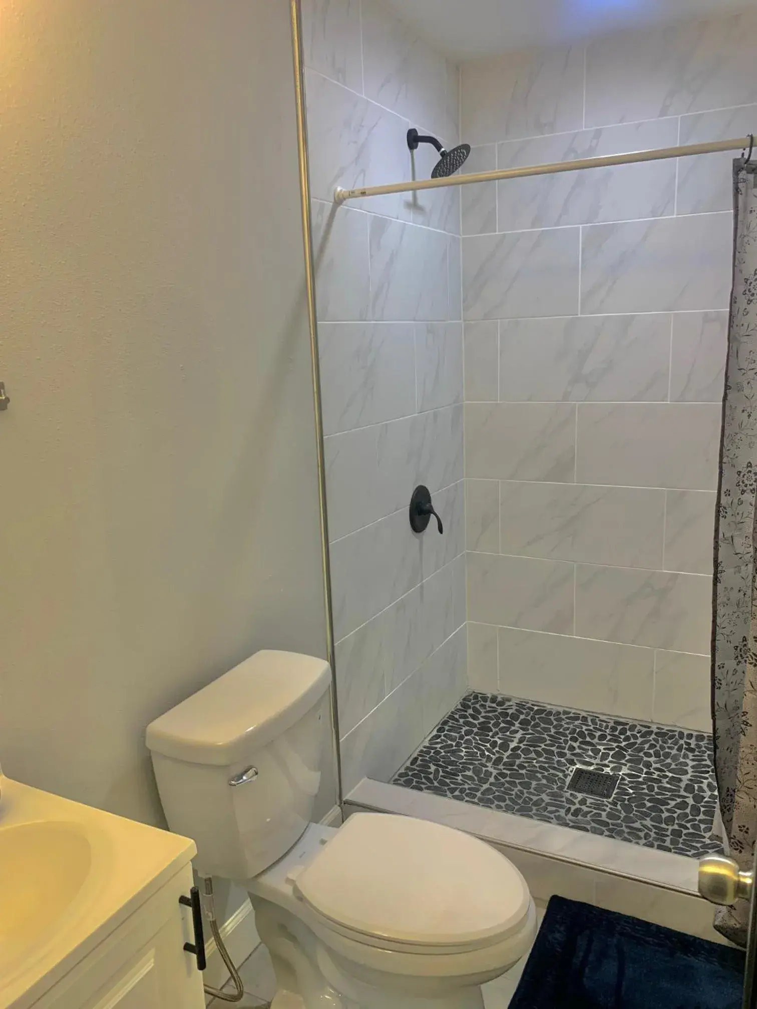 Bed in 4-Bed Female Dormitory Room in STOP Inn STAY HOSTEL Bed in 4-Bed Female Dormitory Room in STOP Inn STAY HOSTEL