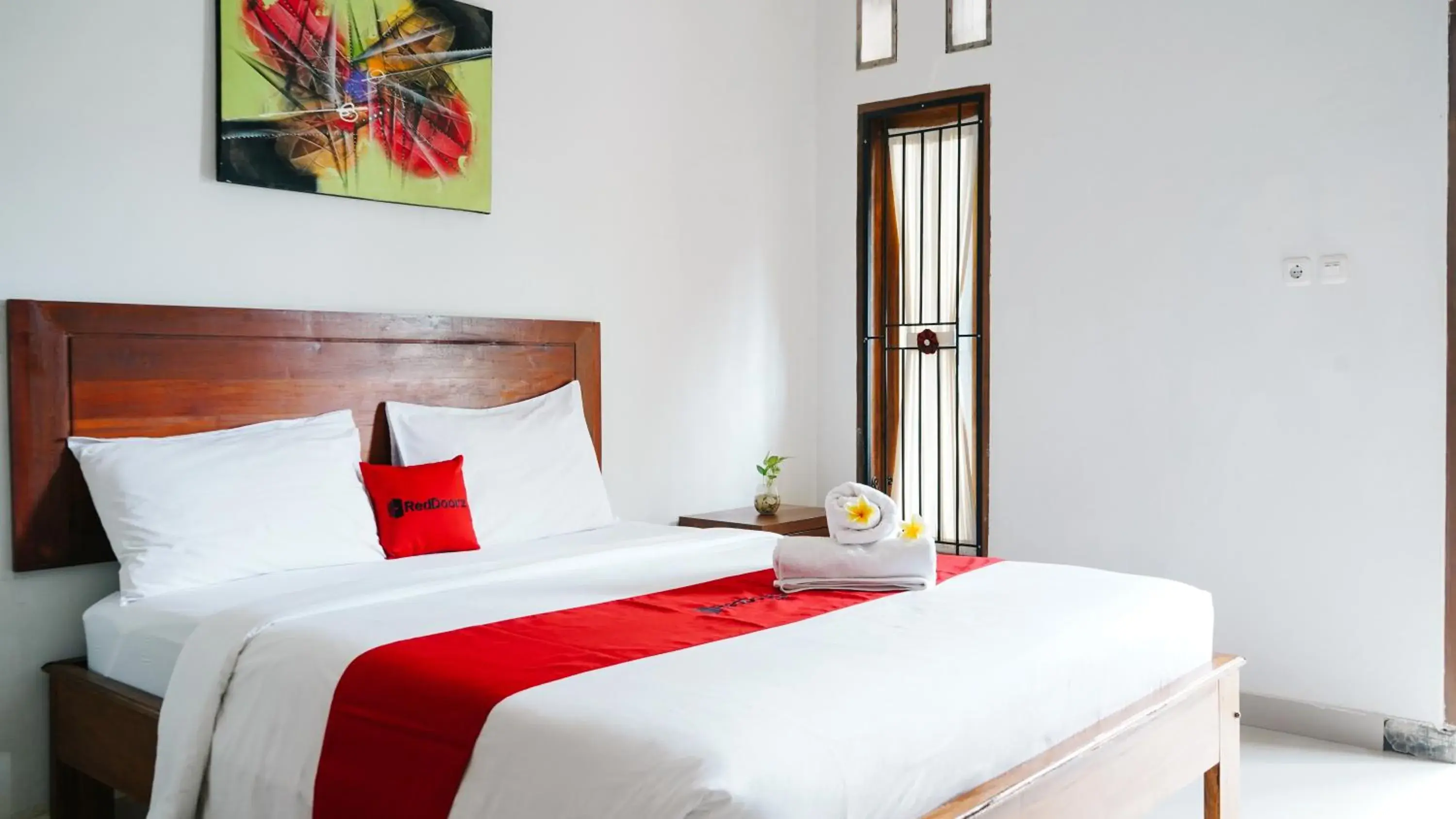 RedDoorz at Ampenan Mataram Lombok RedDoorz at Ampenan Mataram Lombok