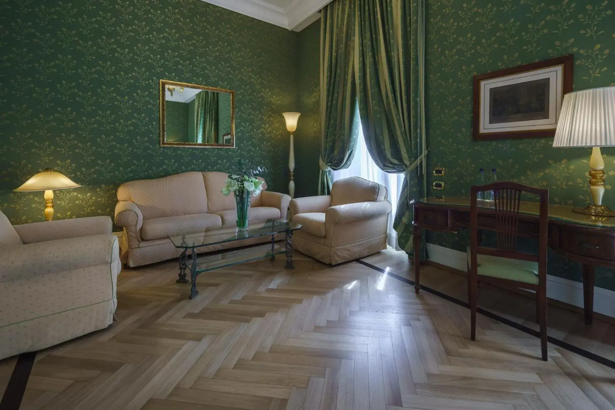 Standard Suite with Sea View in Eurostars Hotel Excelsior Standard Suite with Sea View in Eurostars Hotel Excelsior