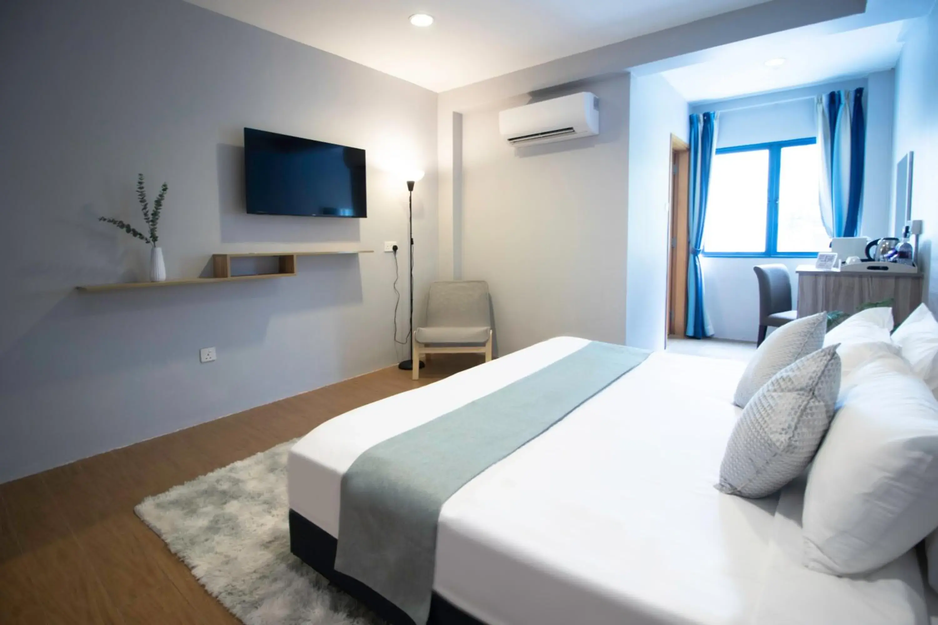 Family Suite in Victoria Hotel a NuVe Group Collection Family Suite in Victoria Hotel a NuVe Group Collection