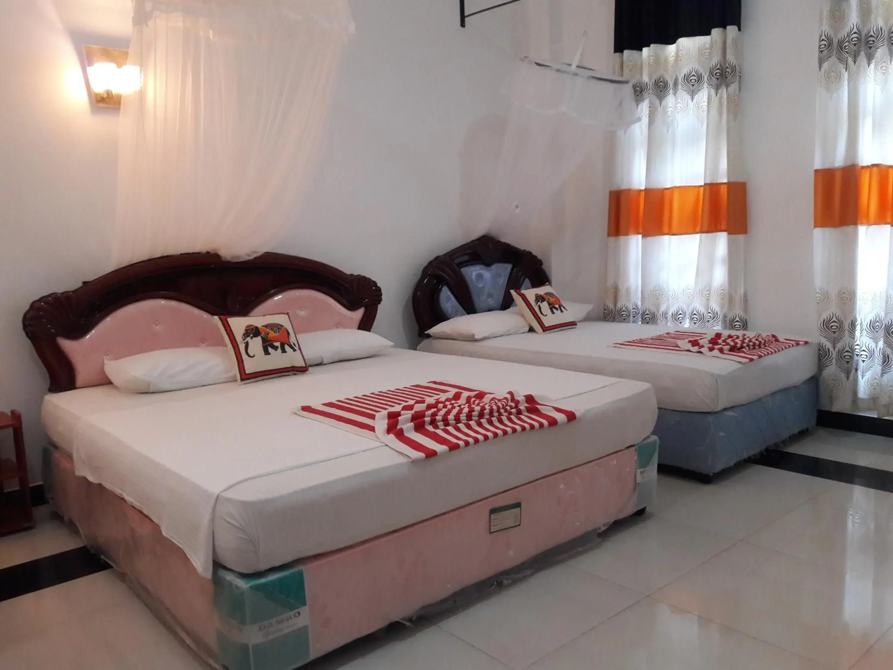 Family Room in Peacock Reach Hotel Family Room in Peacock Reach Hotel