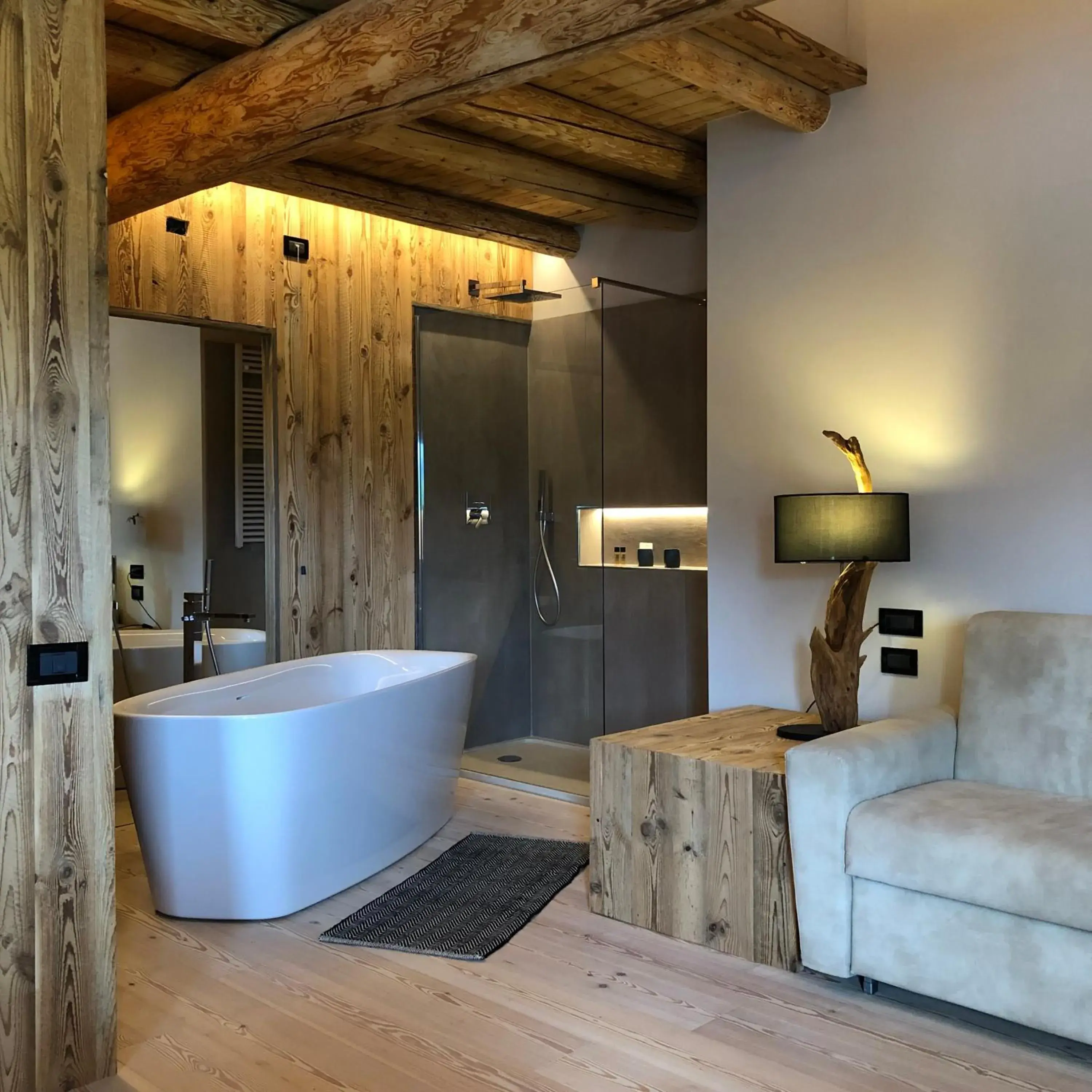 Deluxe Junior Suite in Hotel Vecchia Stazione Mountain Elegance Deluxe Junior Suite in Hotel Vecchia Stazione Mountain Elegance