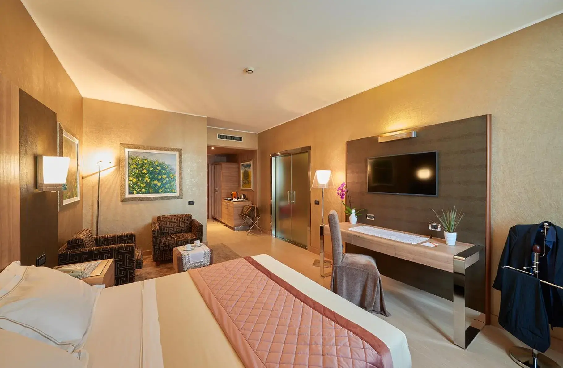 Presidential Suite in THotel Lamezia Presidential Suite in THotel Lamezia