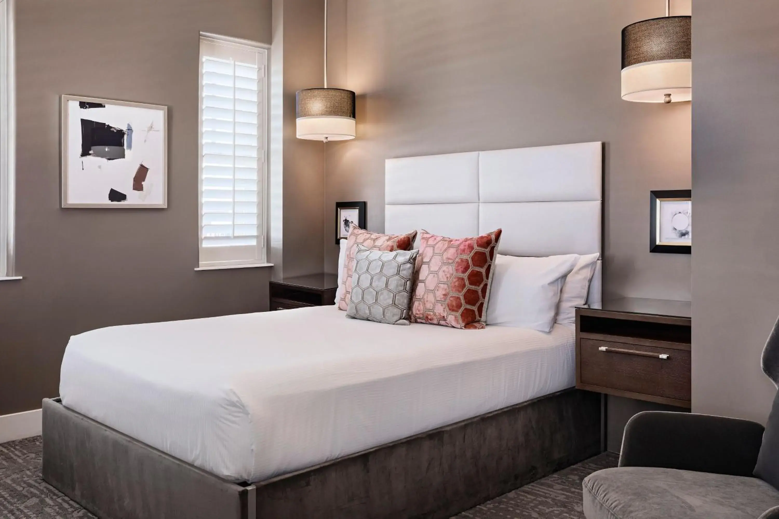 Queen Room in Ambassador Hotel Oklahoma City, Autograph Collection Queen Room in Ambassador Hotel Oklahoma City, Autograph Collection