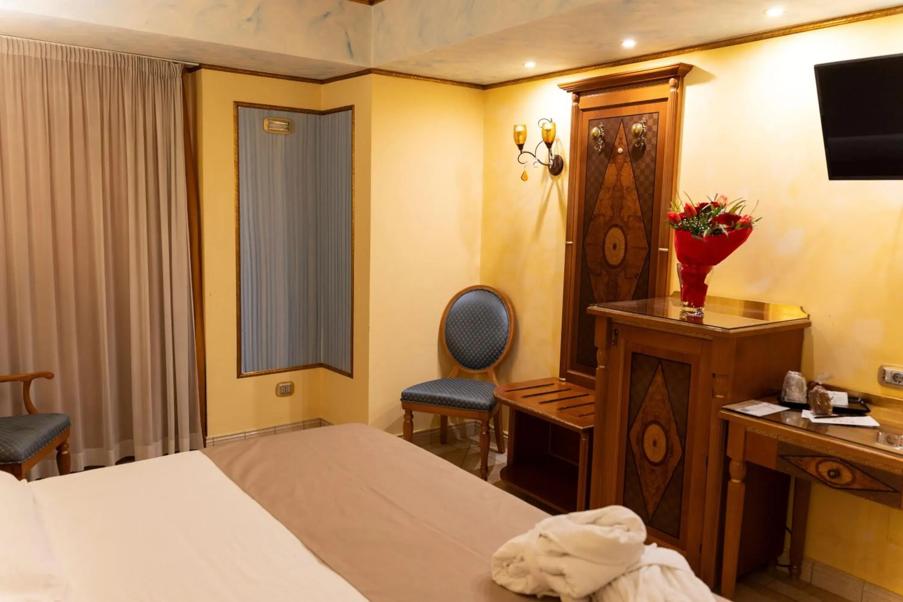 Double Room - single occupancy - Disability Access in Hotel Il Principe Double Room - single occupancy - Disability Access in Hotel Il Principe