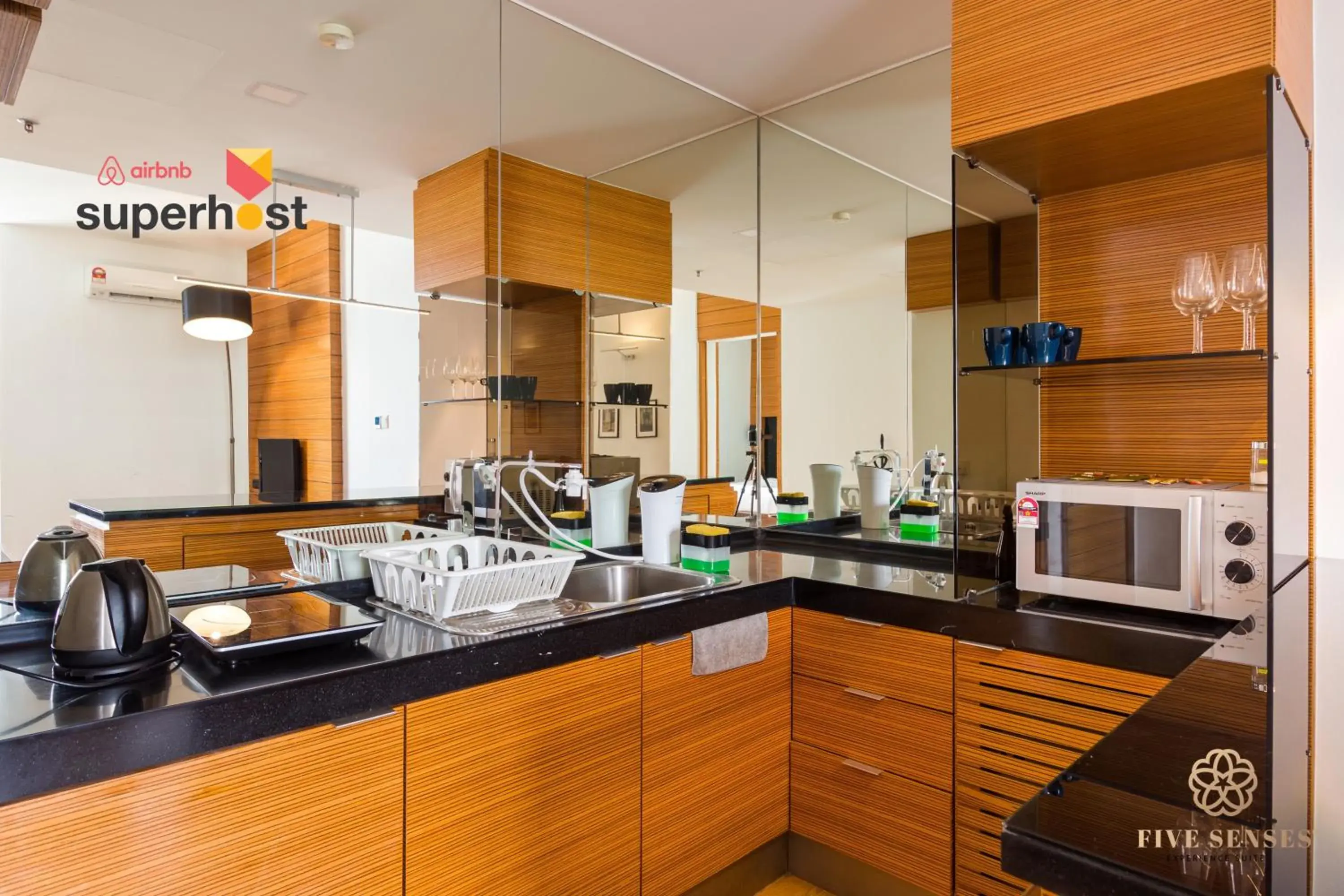 King Suite in Dua Sentral Kuala Lumpur, Roam King Suite in Dua Sentral Kuala Lumpur, Roam