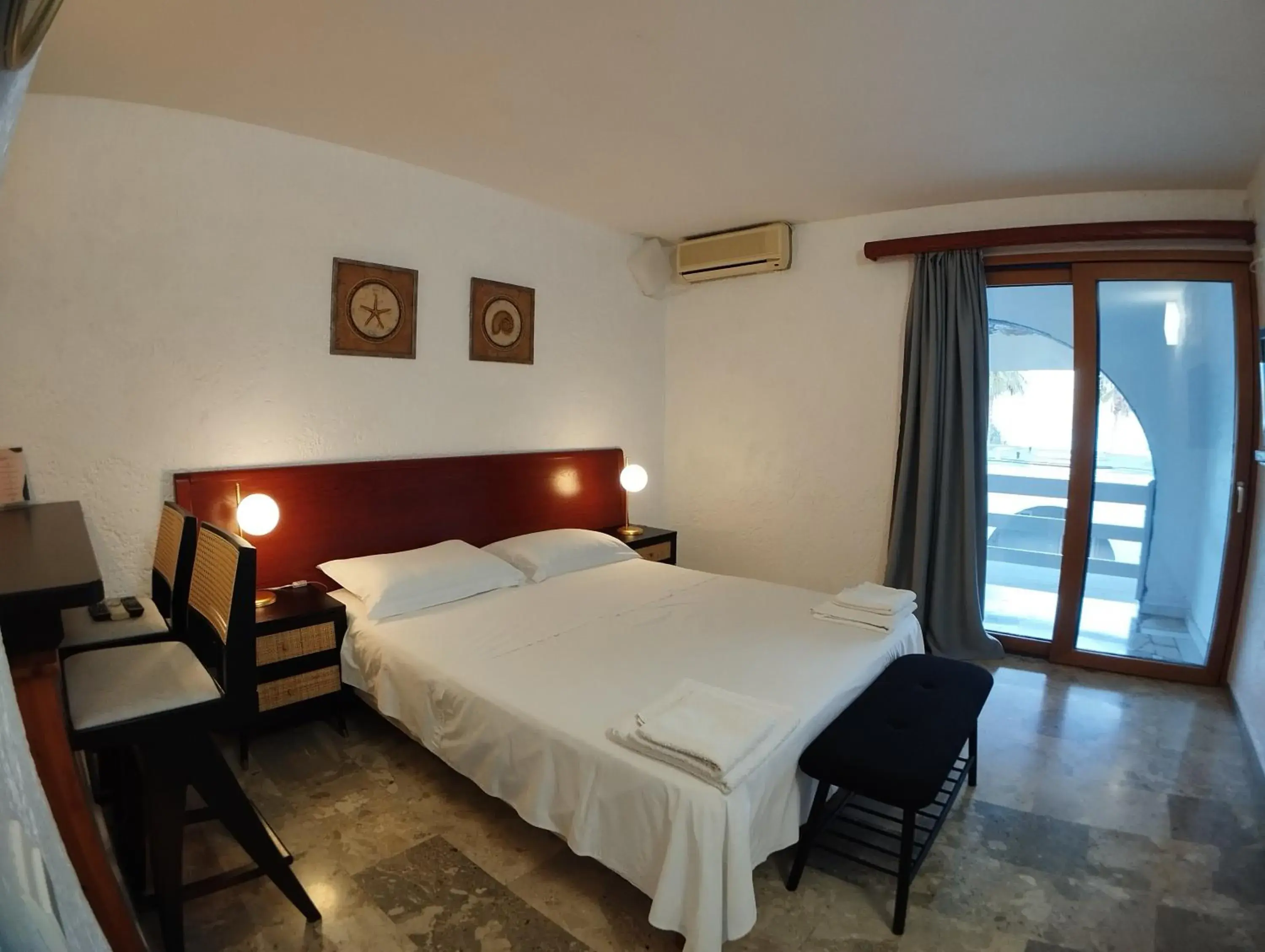 Double Room with Sea View - single occupancy in ResidenceTheo Double Room with Sea View - single occupancy in ResidenceTheo