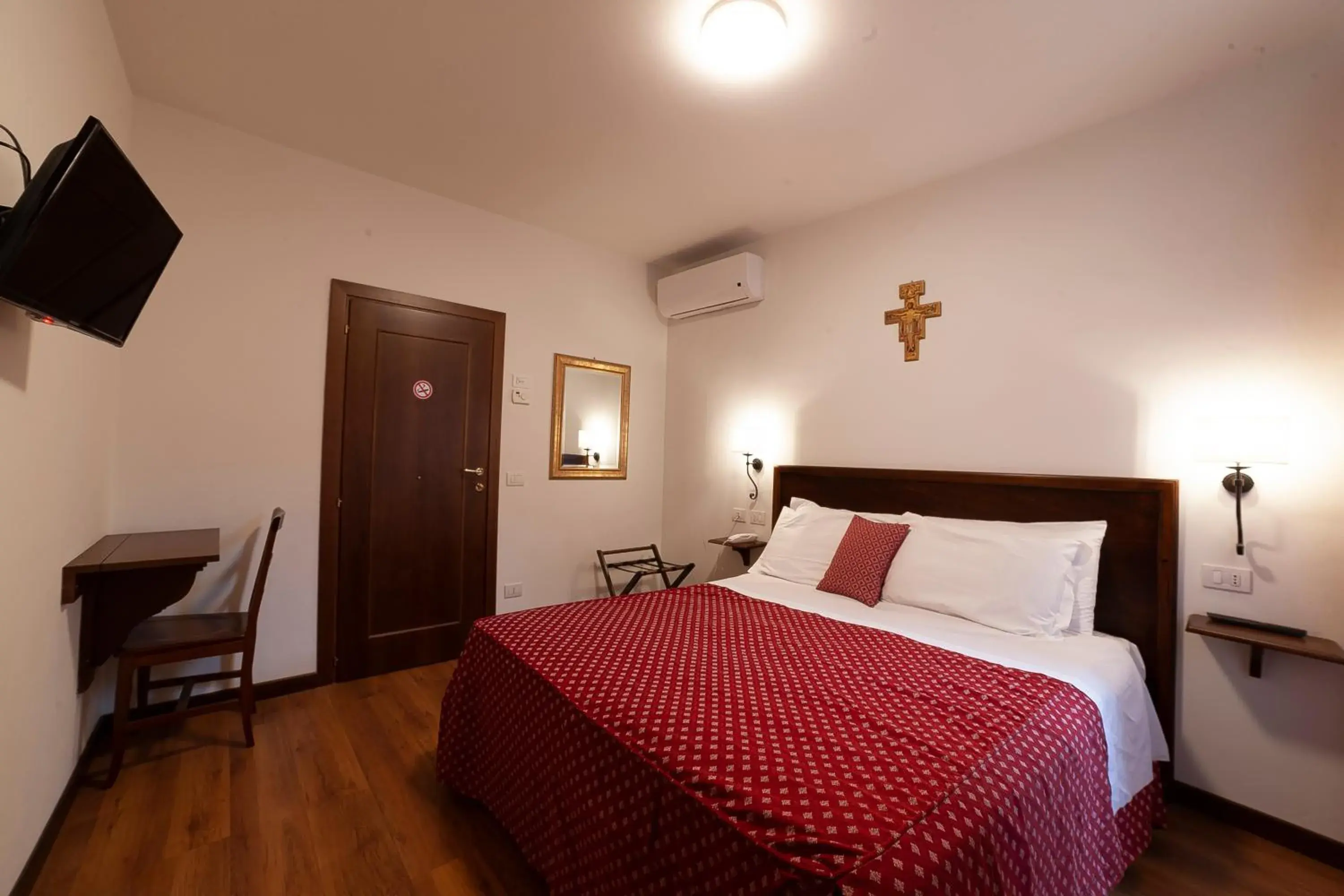 Double Room in Hotel Pax Double Room in Hotel Pax