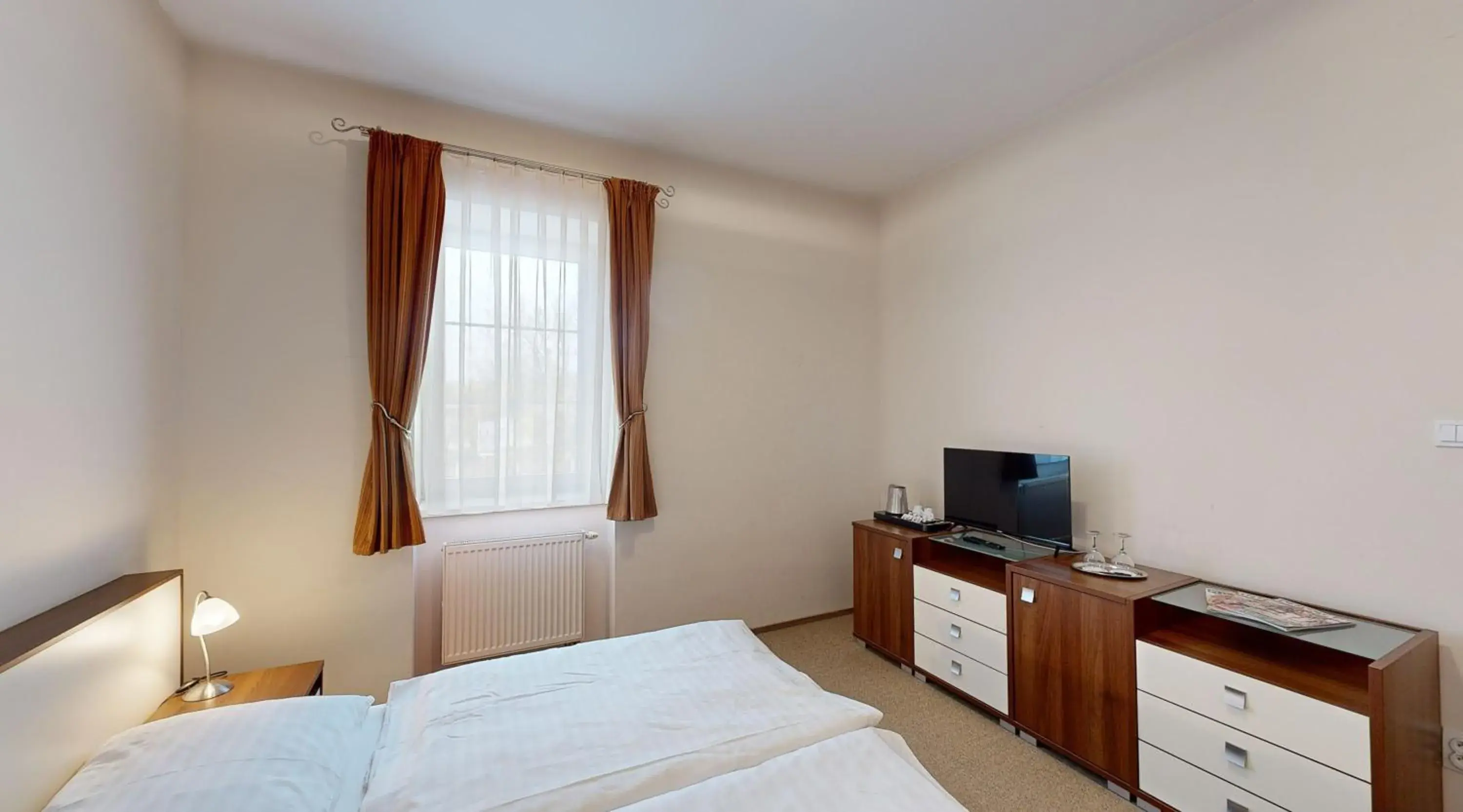 Standard Double or Twin Room with Garden View in Klaudia's Hotel & Restaurant at Golf Resort, Bač Šamorín Standard Double or Twin Room with Garden View in Klaudia's Hotel & Restaurant at Golf Resort, Bač Šamorín