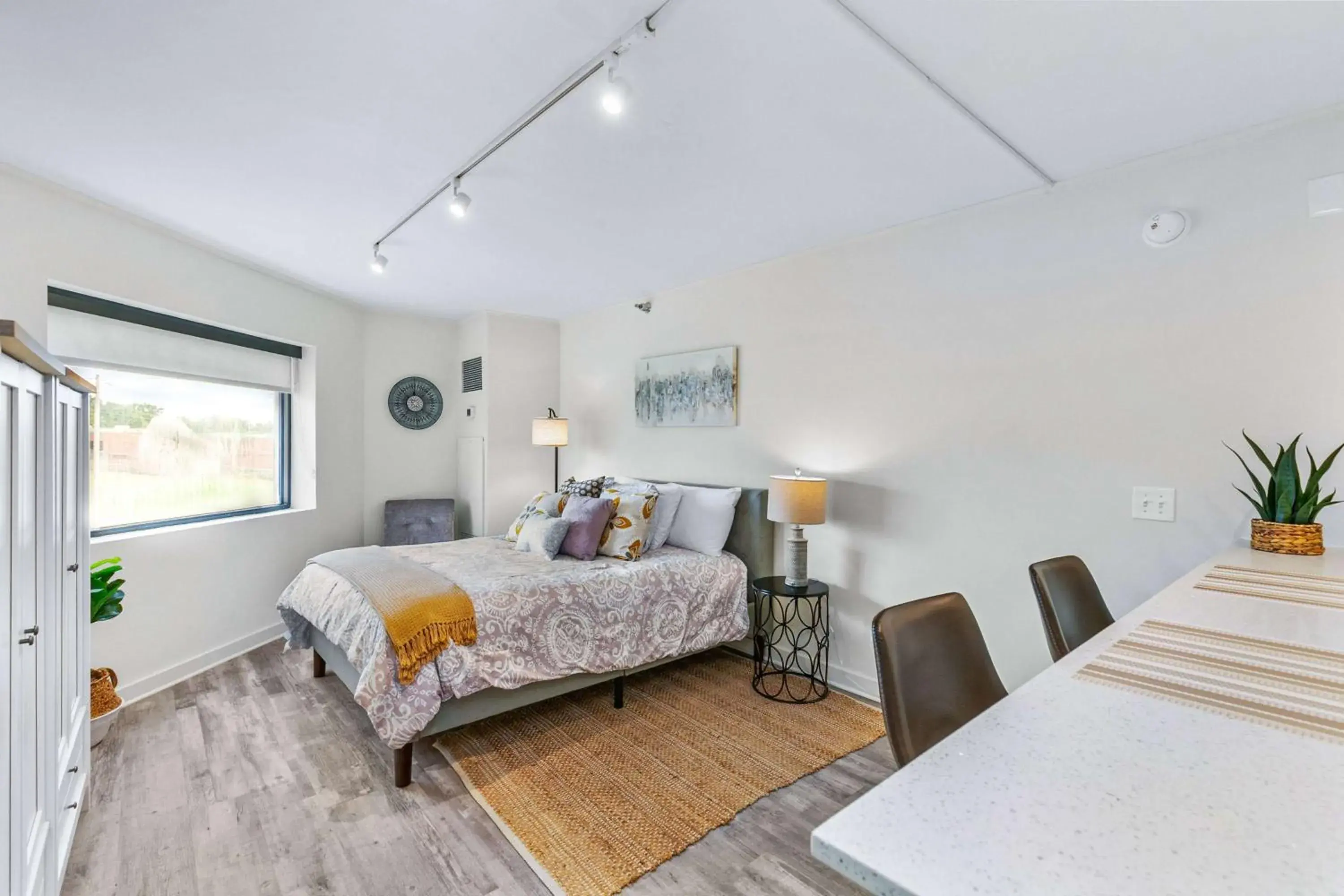 Queen Suite - Non-Smoking in Mulberry, a Wyndham Hotel Queen Suite - Non-Smoking in Mulberry, a Wyndham Hotel