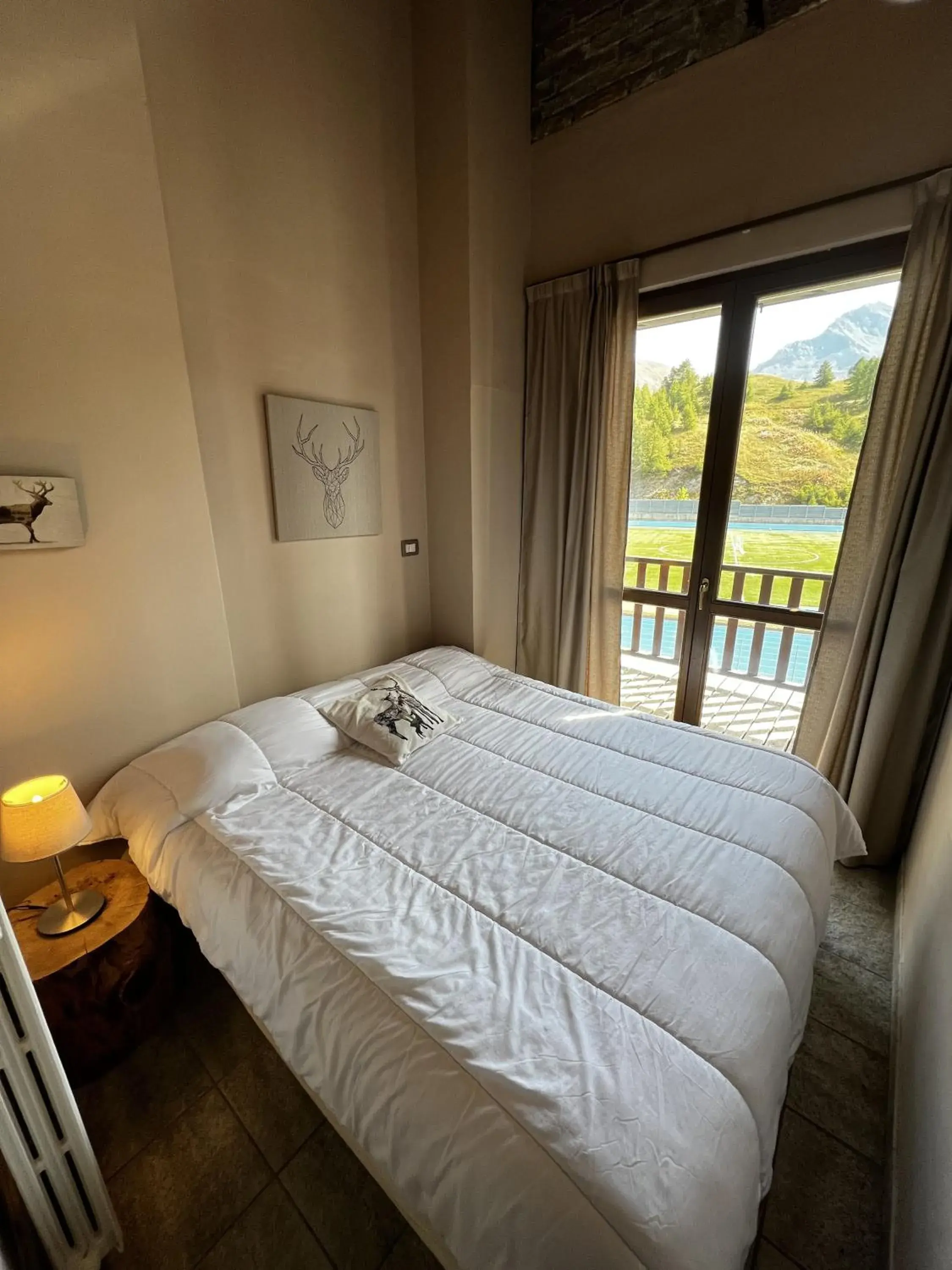 Large Two-Bedroom Apartment with Double Balcony and Mountain View - Split Level in Chalet Edelweiss - Estella Hotel Collection Large Two-Bedroom Apartment with Double Balcony and Mountain View - Split Level in Chalet Edelweiss - Estella Hotel Collection