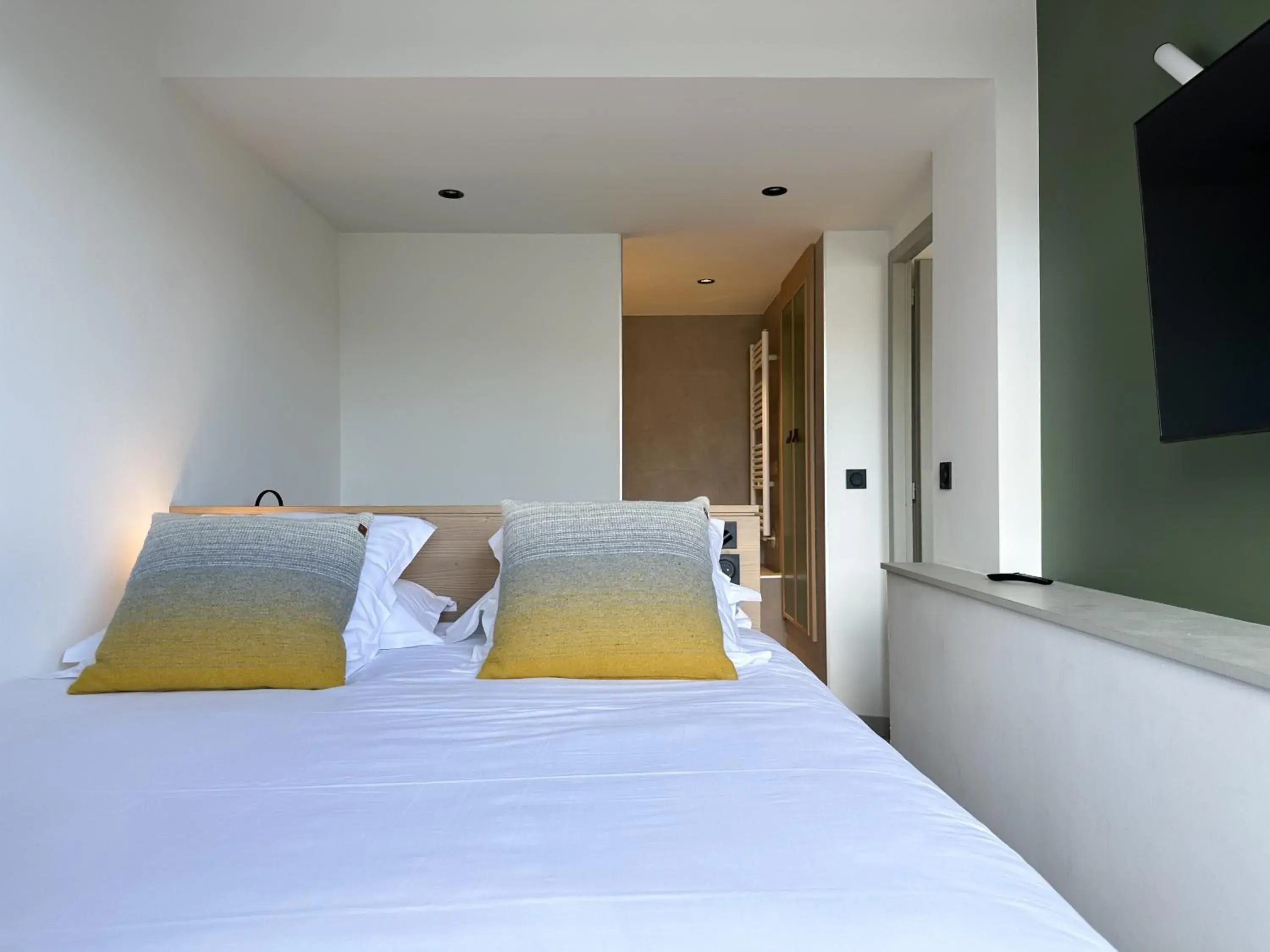 Suite with Terrace in La Cachette, Friendly Hotel & Spa Suite with Terrace in La Cachette, Friendly Hotel & Spa