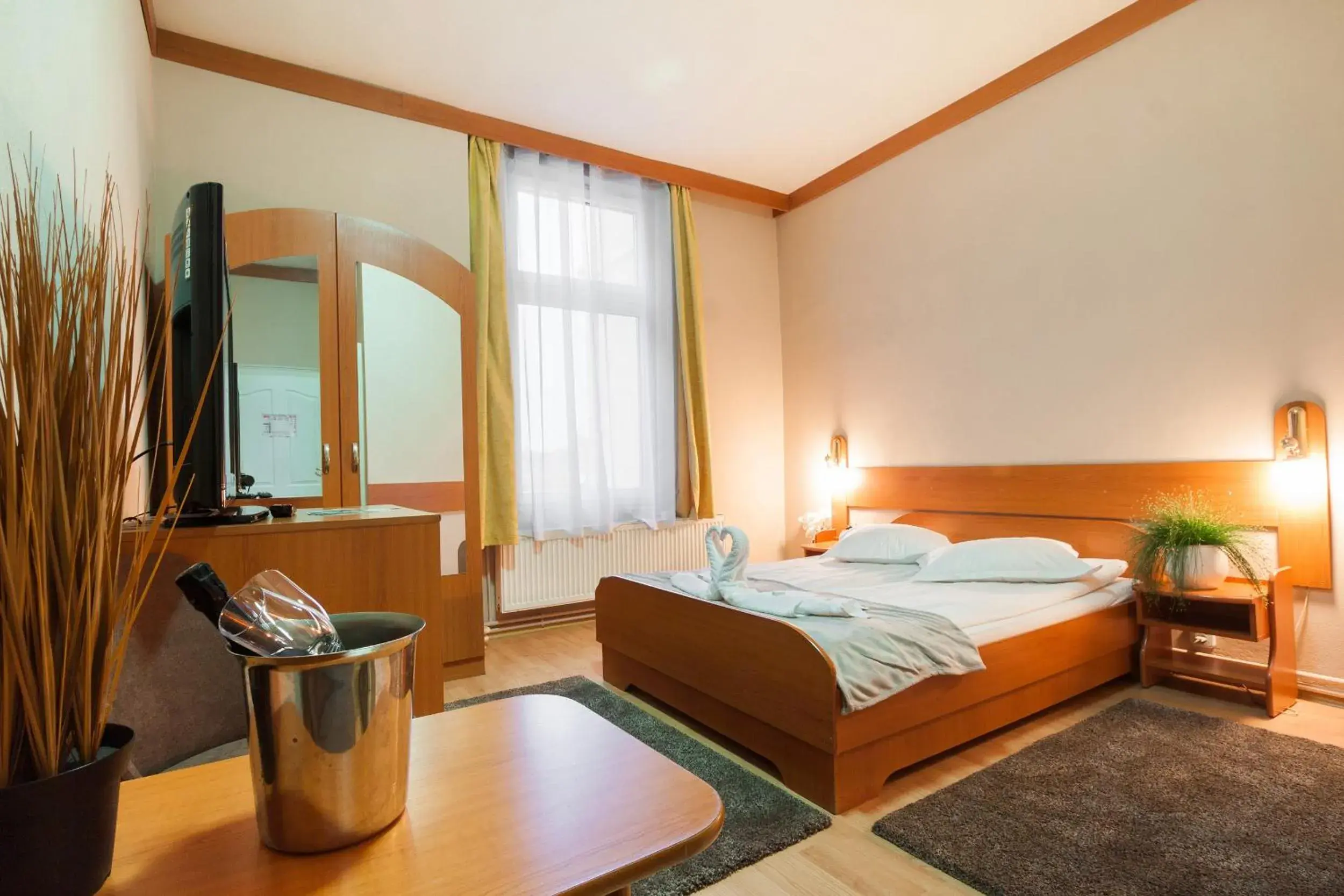 Double Room in Szilagyi Hotel&Restaurant Double Room in Szilagyi Hotel&Restaurant