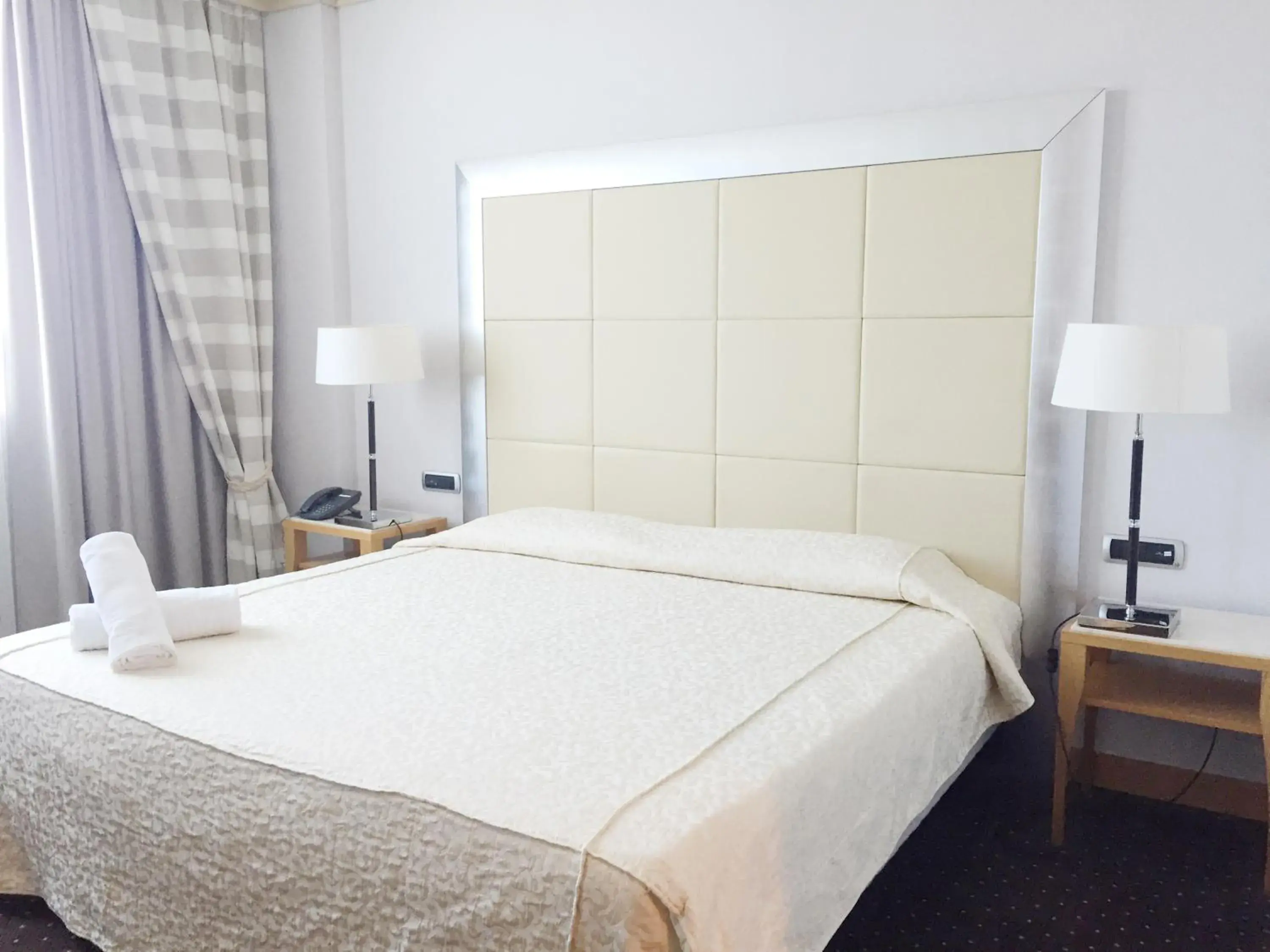 Classic Double or Twin Room in Papillo Hotels & Resorts Roma Classic Double or Twin Room in Papillo Hotels & Resorts Roma