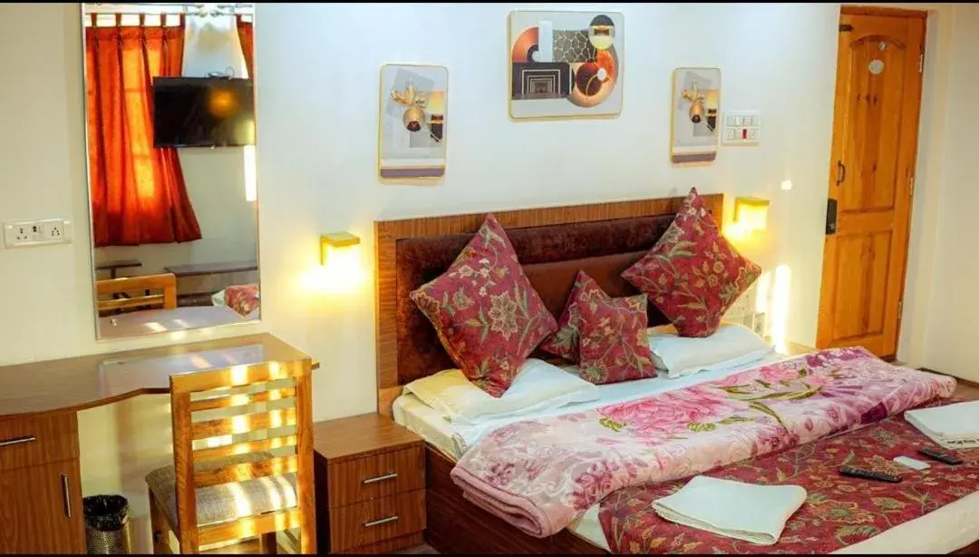 Deluxe Double Room in Hotel Sultan Residency Deluxe Double Room in Hotel Sultan Residency