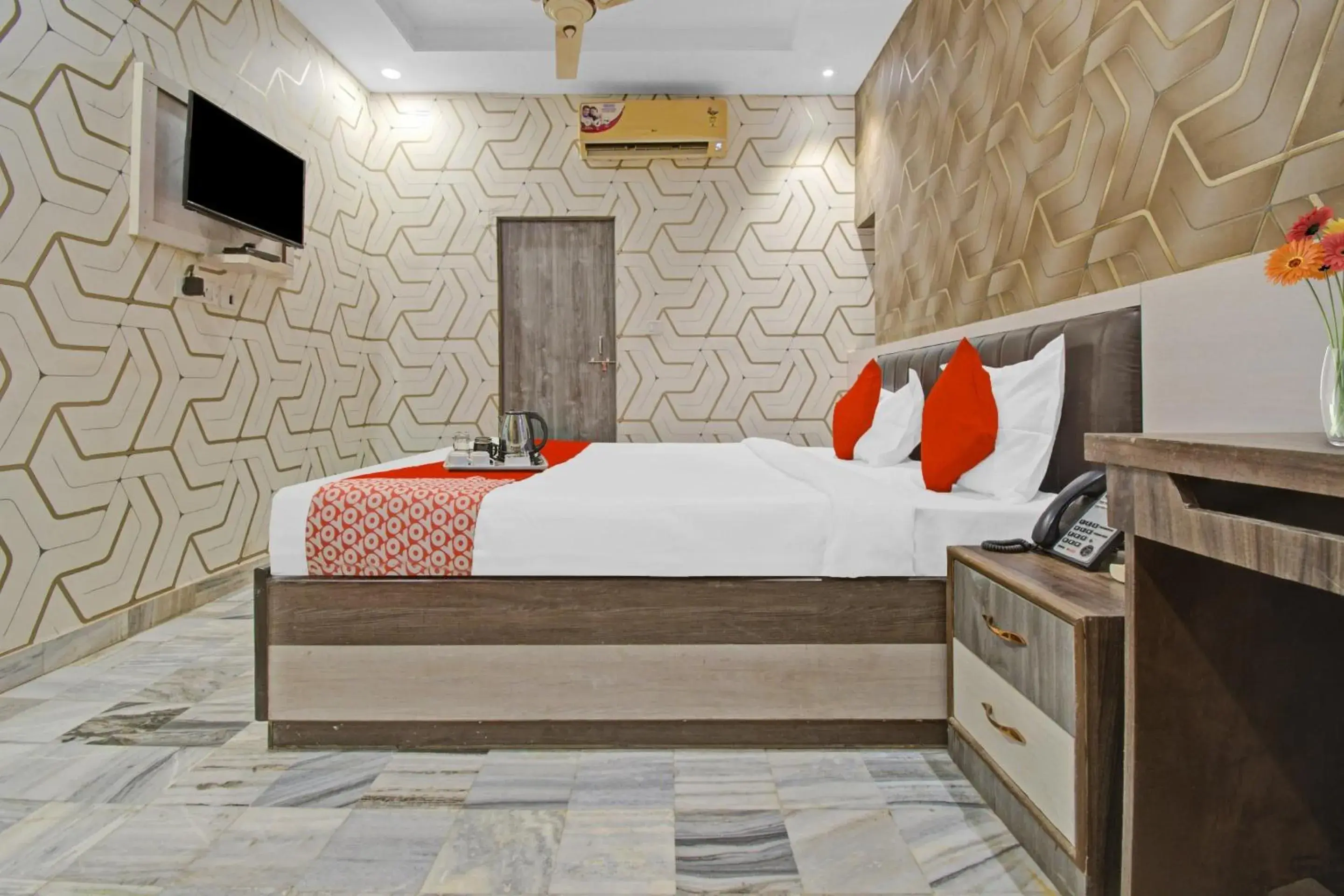 Classic Triple Room - single occupancy in Hotel O Shree Mangalkamna Classic Triple Room - single occupancy in Hotel O Shree Mangalkamna