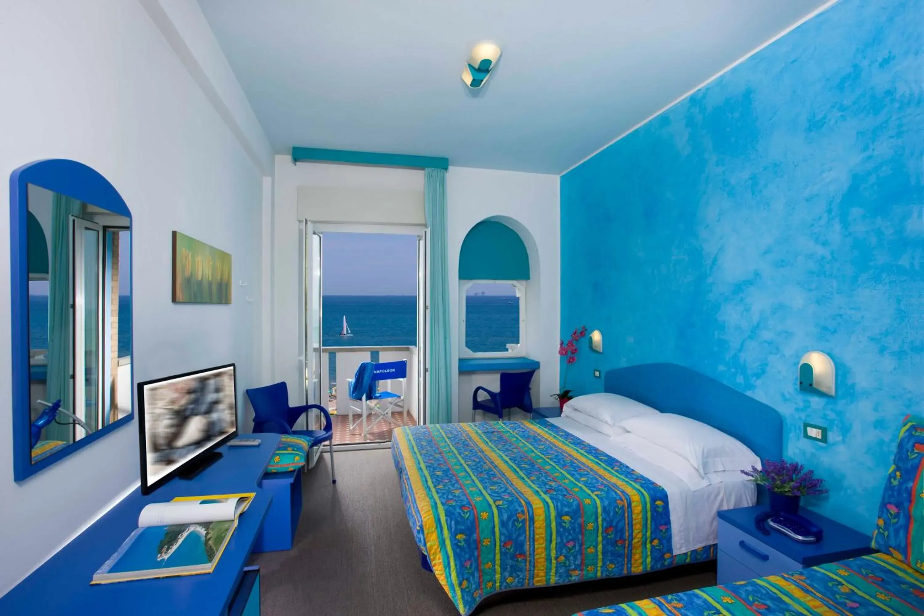 Double or Twin Room with Sea View - single occupancy in Hotel Napoleon Double or Twin Room with Sea View - single occupancy in Hotel Napoleon