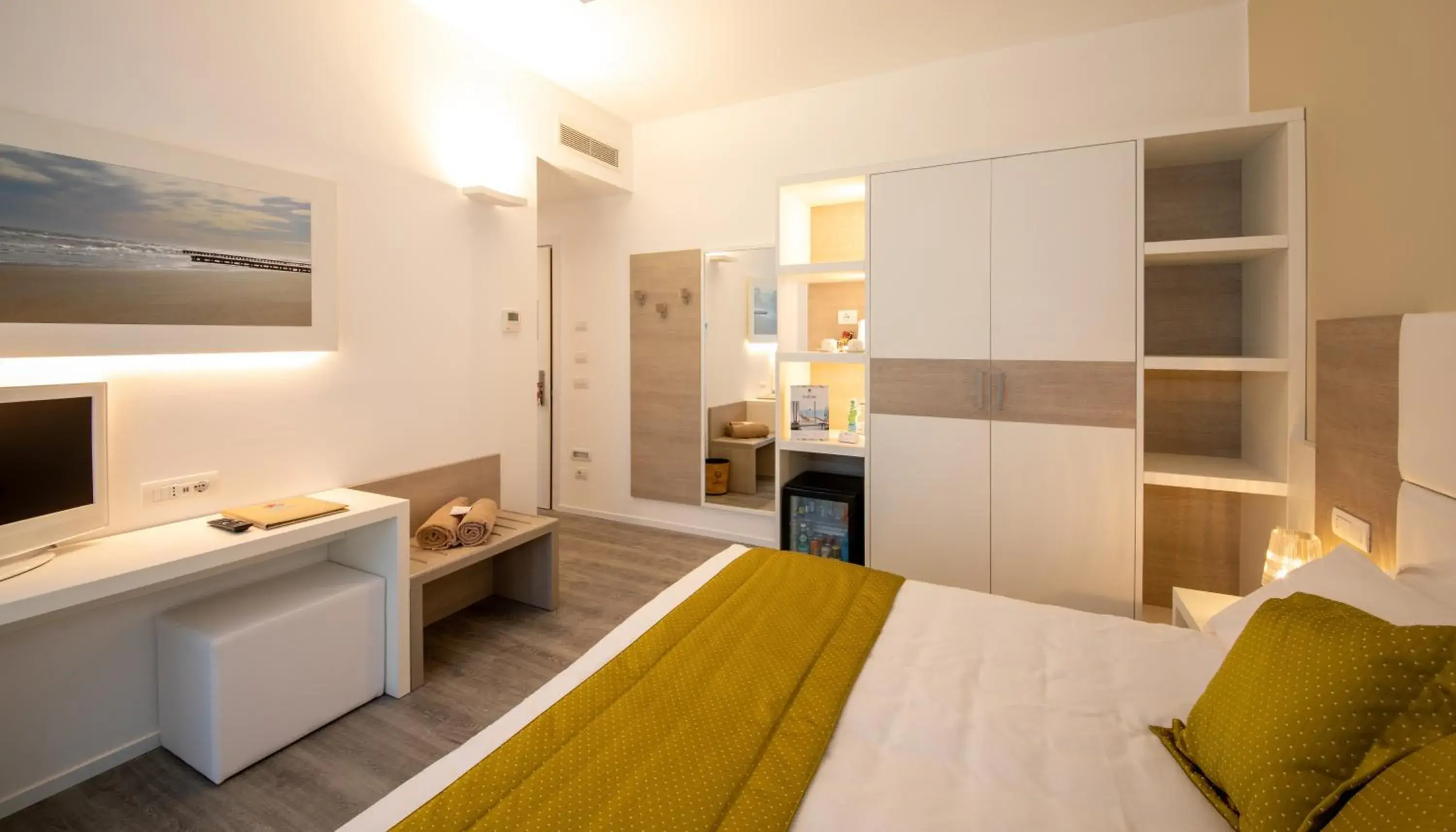 Comfort Double or Twin Room in Hotel Aurora Comfort Double or Twin Room in Hotel Aurora