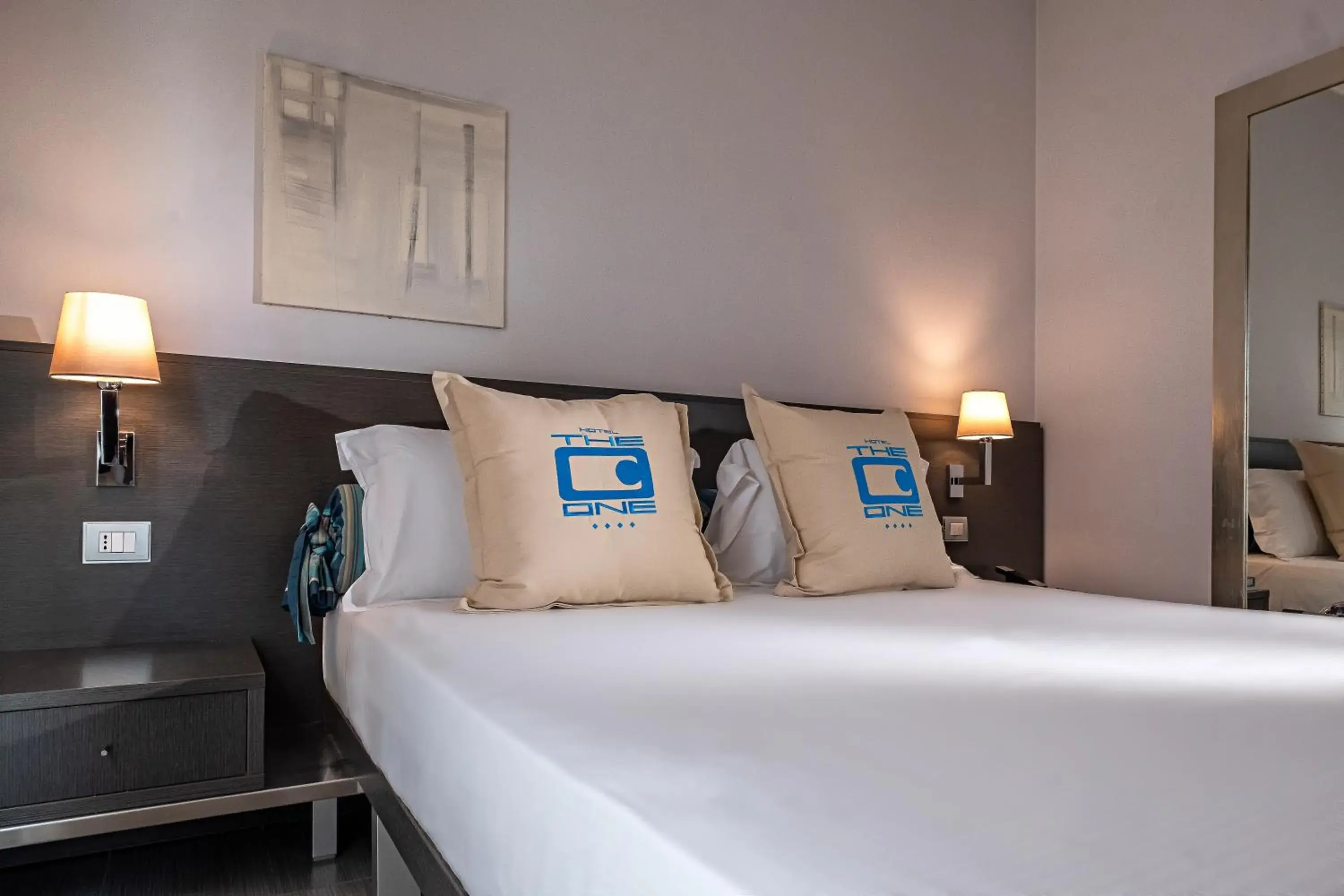 Double or Twin Room in The One Hotel - Designed for Adults - Pet lovers Double or Twin Room in The One Hotel - Designed for Adults - Pet lovers