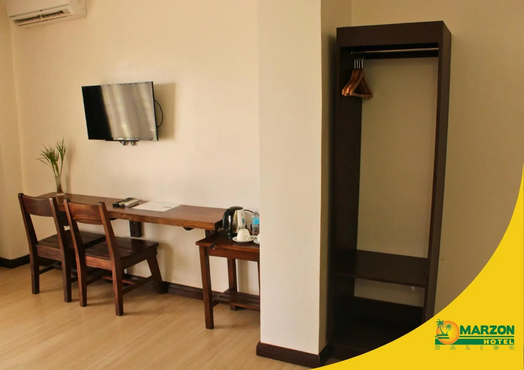 Standard Queen Room in MARZON HOTEL KALIBO Standard Queen Room in MARZON HOTEL KALIBO