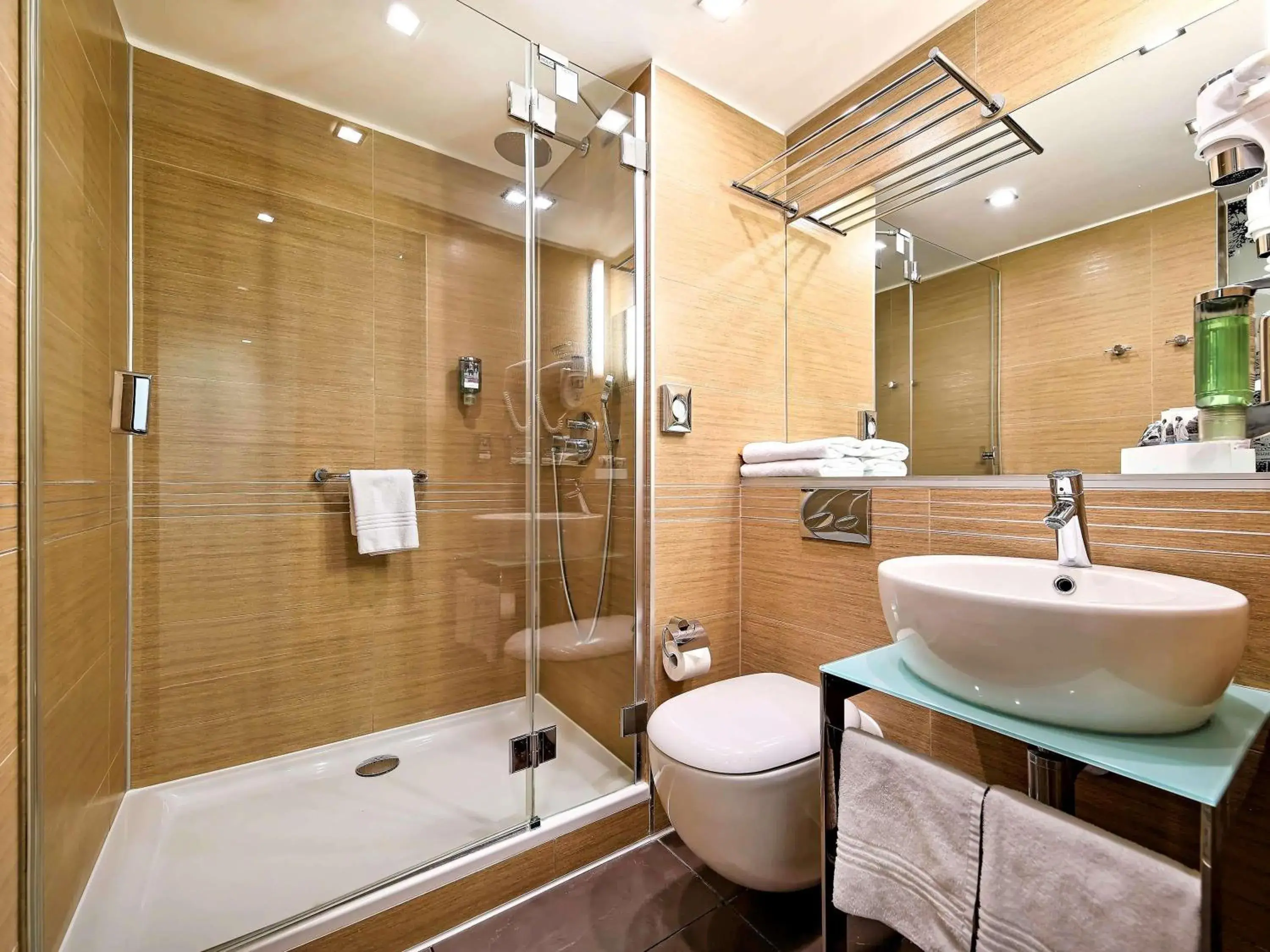 Standard Double Room with City View in Mercure Gdańsk Stare Miasto Standard Double Room with City View in Mercure Gdańsk Stare Miasto