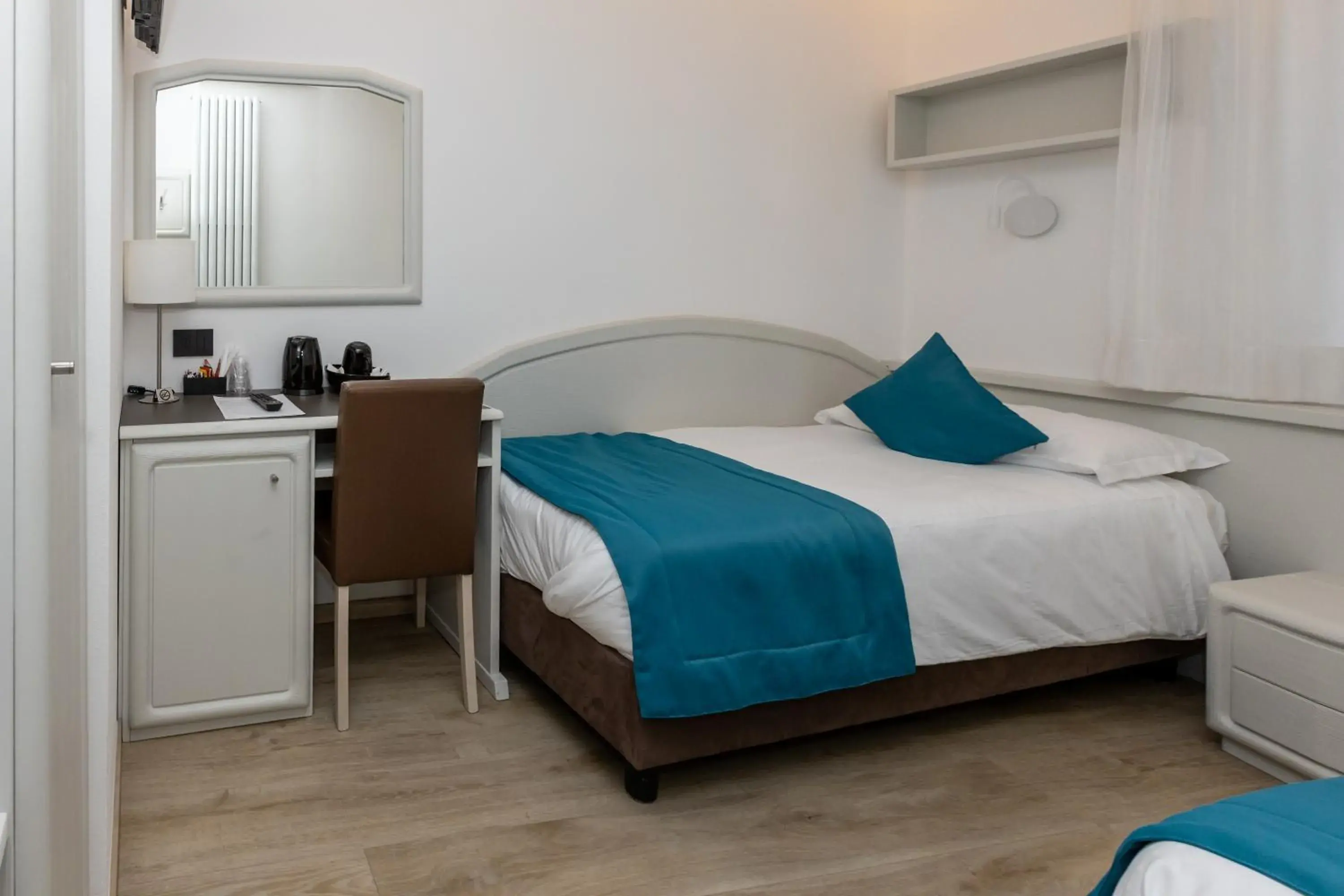 Budget Twin Room - single occupancy in Albergo Cappello e Cadore Budget Twin Room - single occupancy in Albergo Cappello e Cadore