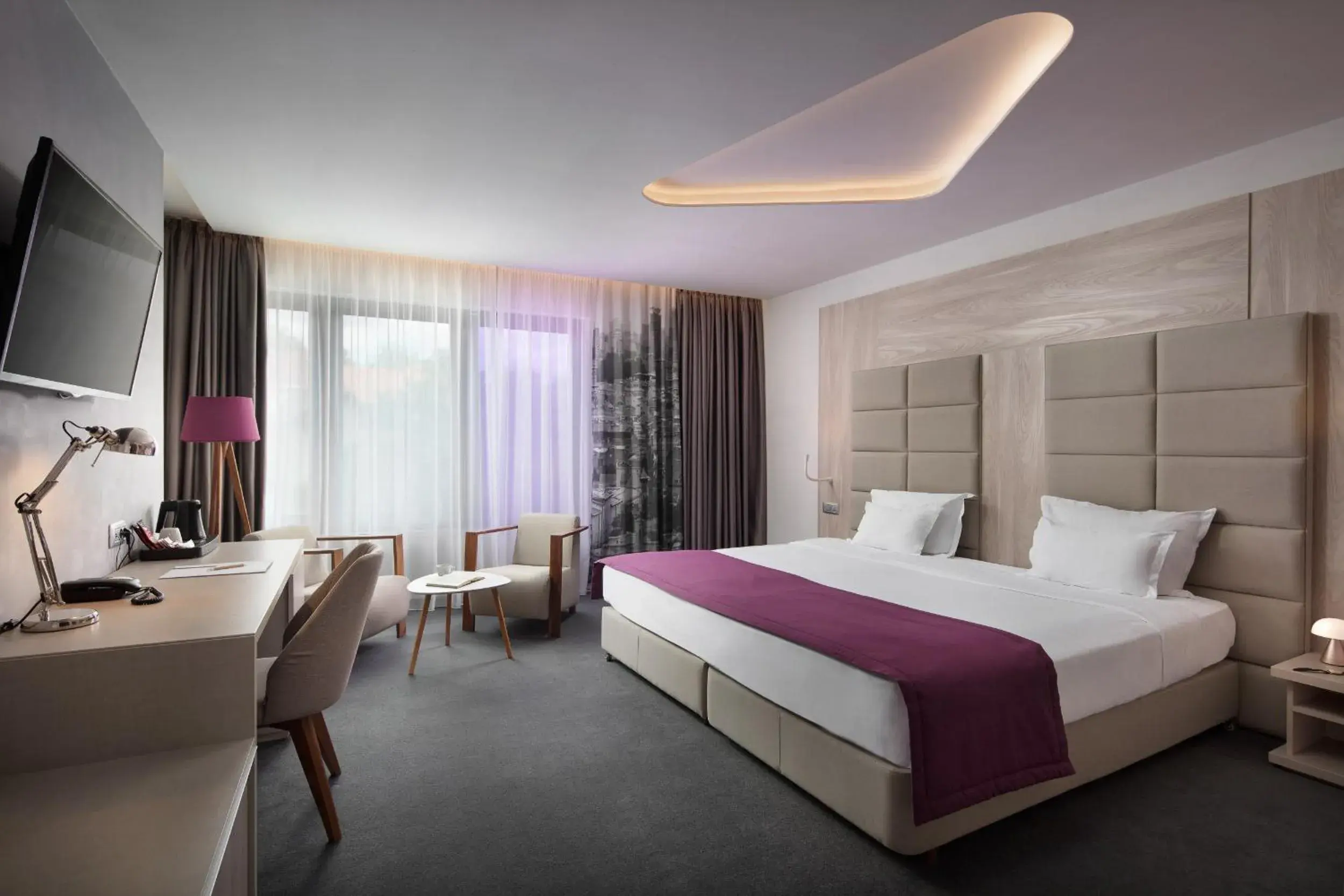 Superior Double or Twin Room in Hotel Colors Inn Superior Double or Twin Room in Hotel Colors Inn