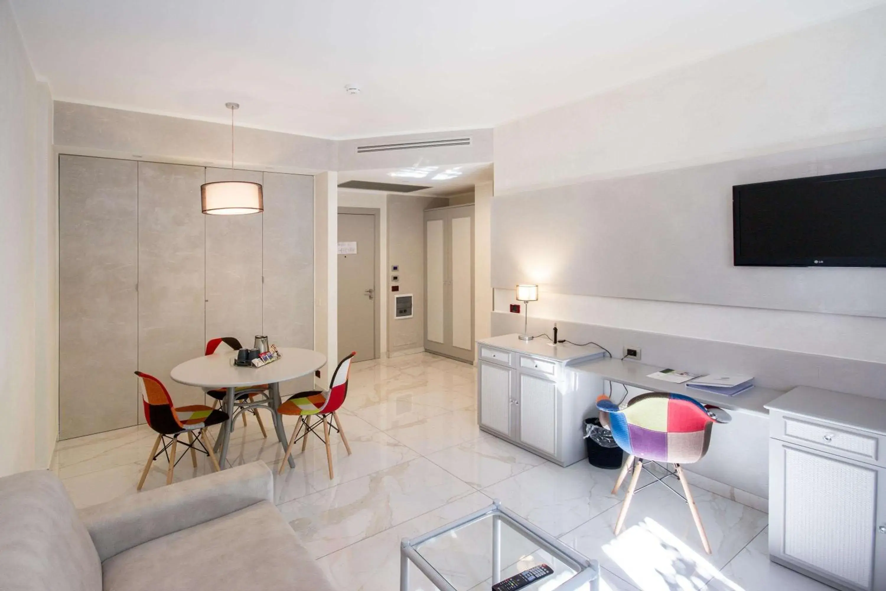 Suite - Dependence in Best Western Modena District Suite - Dependence in Best Western Modena District