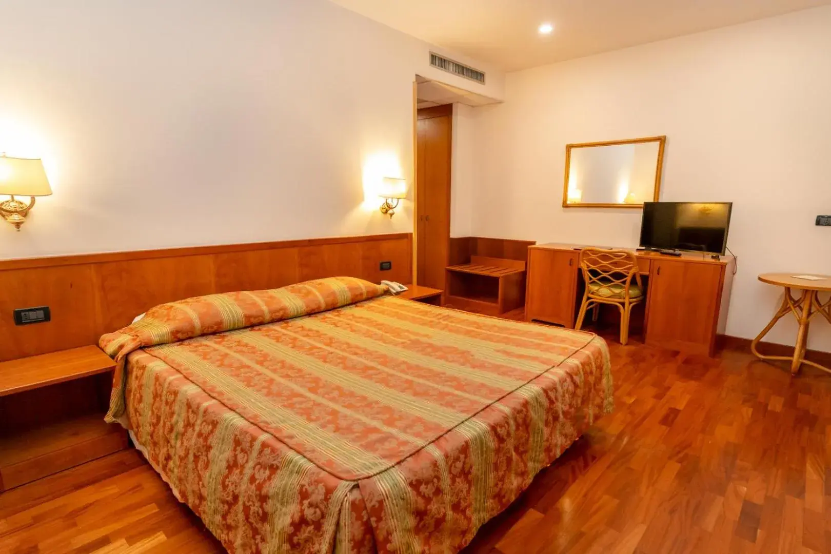 Double Room in Hotel Tivoli Double Room in Hotel Tivoli