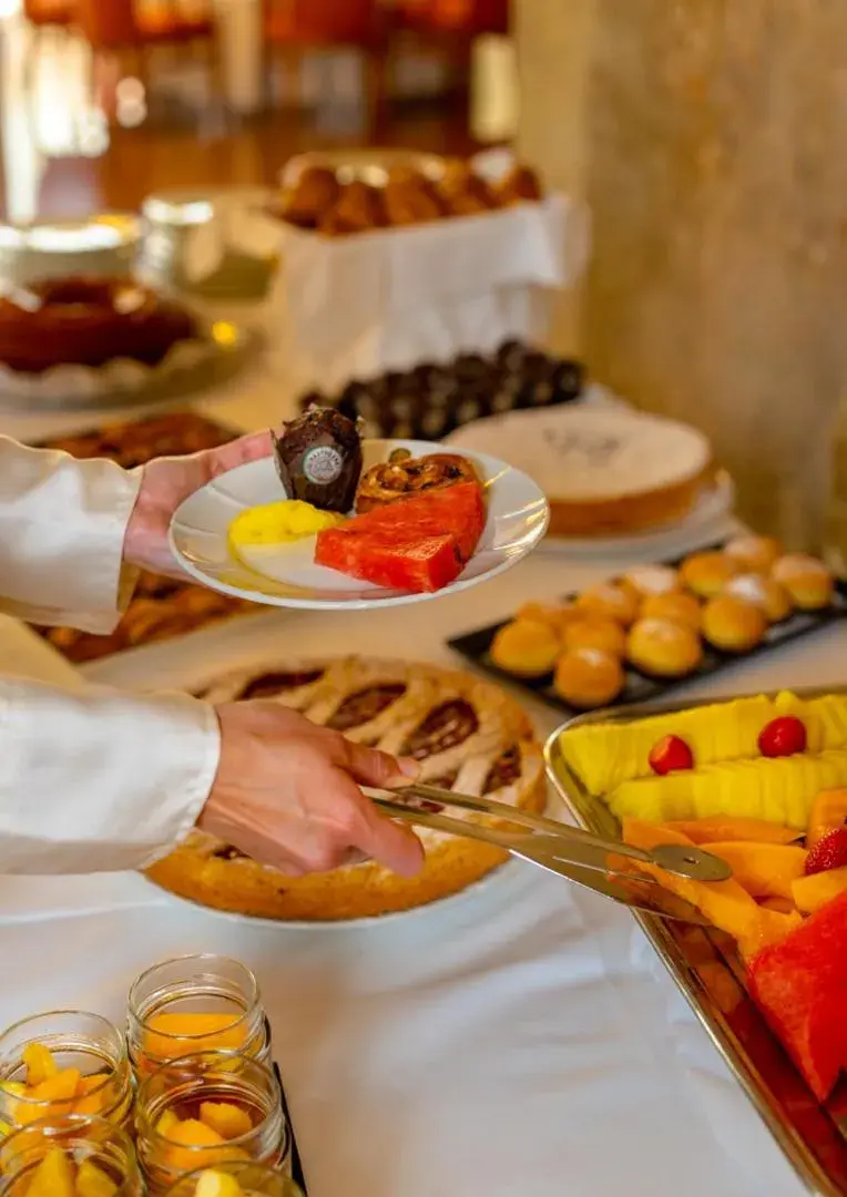 Standard Twin Room in Grand Hotel Duca D'Este Standard Twin Room in Grand Hotel Duca D'Este