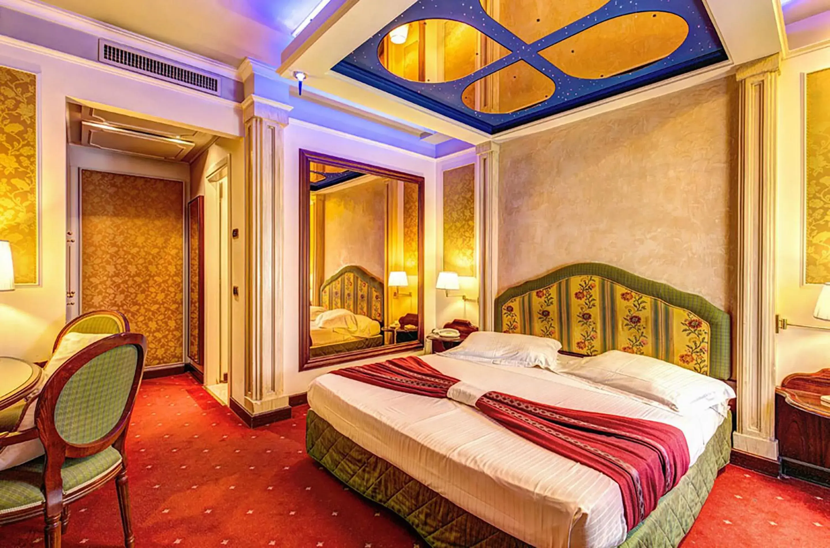 Dreamhotel Dreamhotel