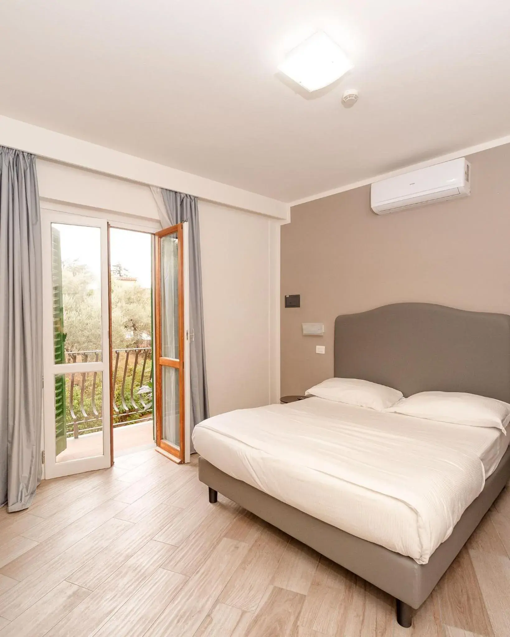 Standard Double Room in Hotel Villa Bonelli Standard Double Room in Hotel Villa Bonelli