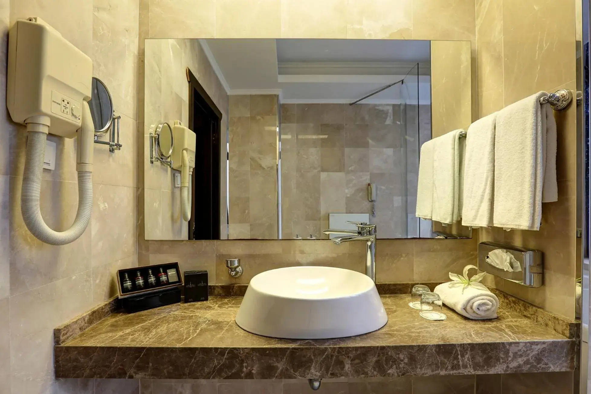 Deluxe Room with City view, King or Twin in Legacy Ottoman Hotel Istanbul Old City Deluxe Room with City view, King or Twin in Legacy Ottoman Hotel Istanbul Old City