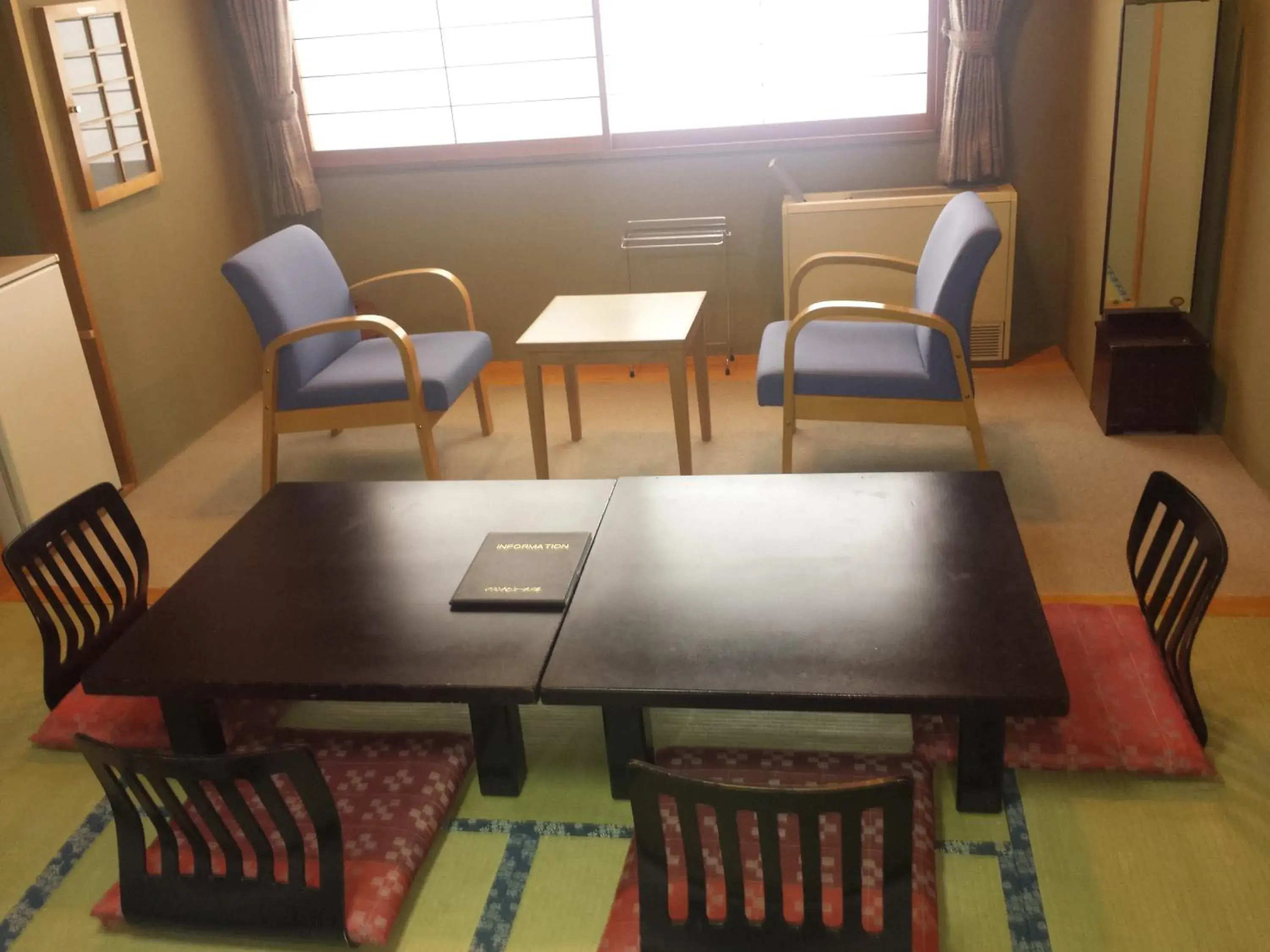 Japanese-Style Room - Smoking in Mount View Hotel Japanese-Style Room - Smoking in Mount View Hotel