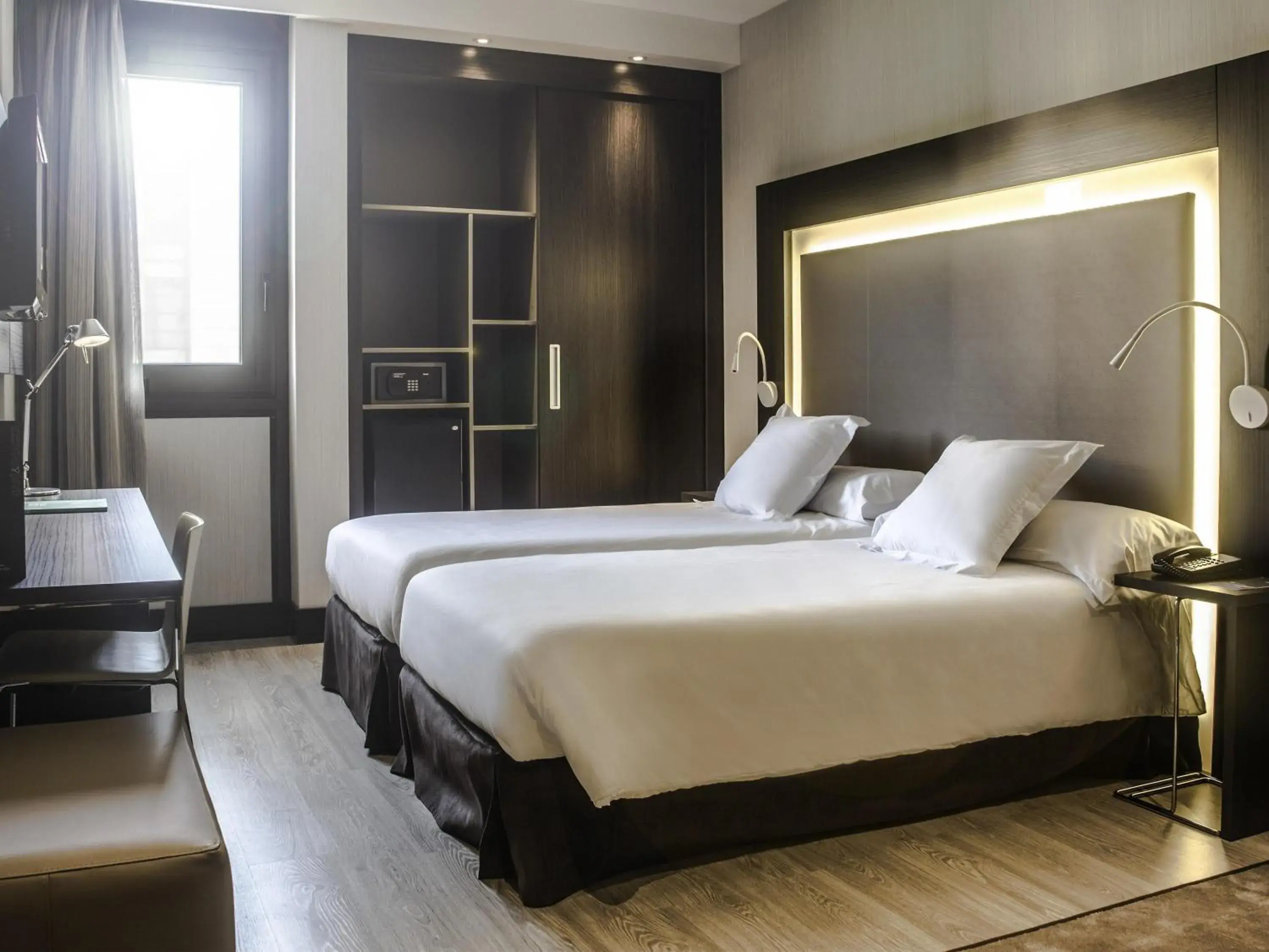 Superior Twin Room in Novotel Madrid Center Superior Twin Room in Novotel Madrid Center