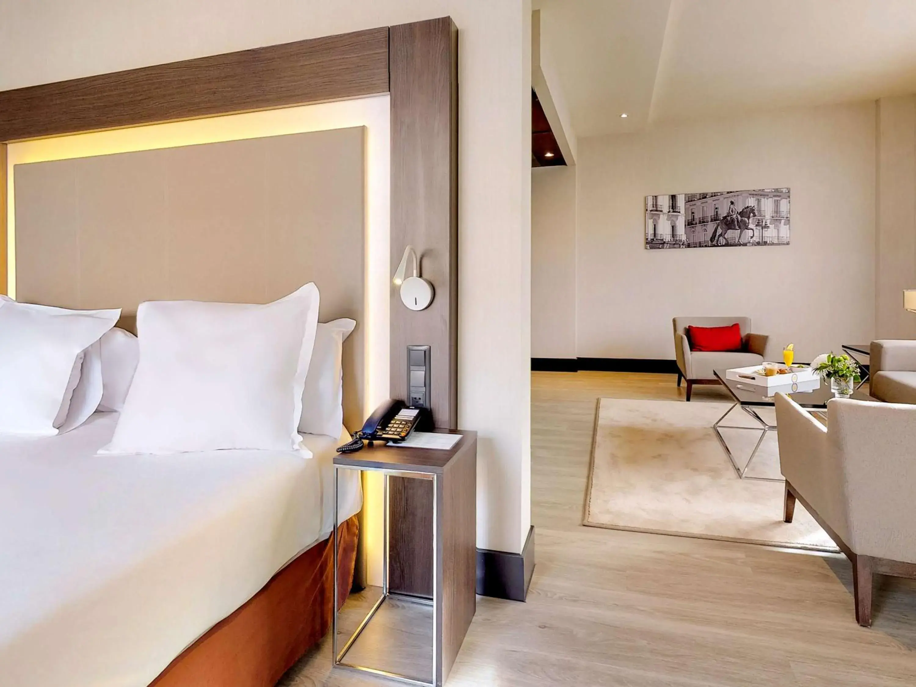 Superior King Suite in Novotel Madrid Center Superior King Suite in Novotel Madrid Center