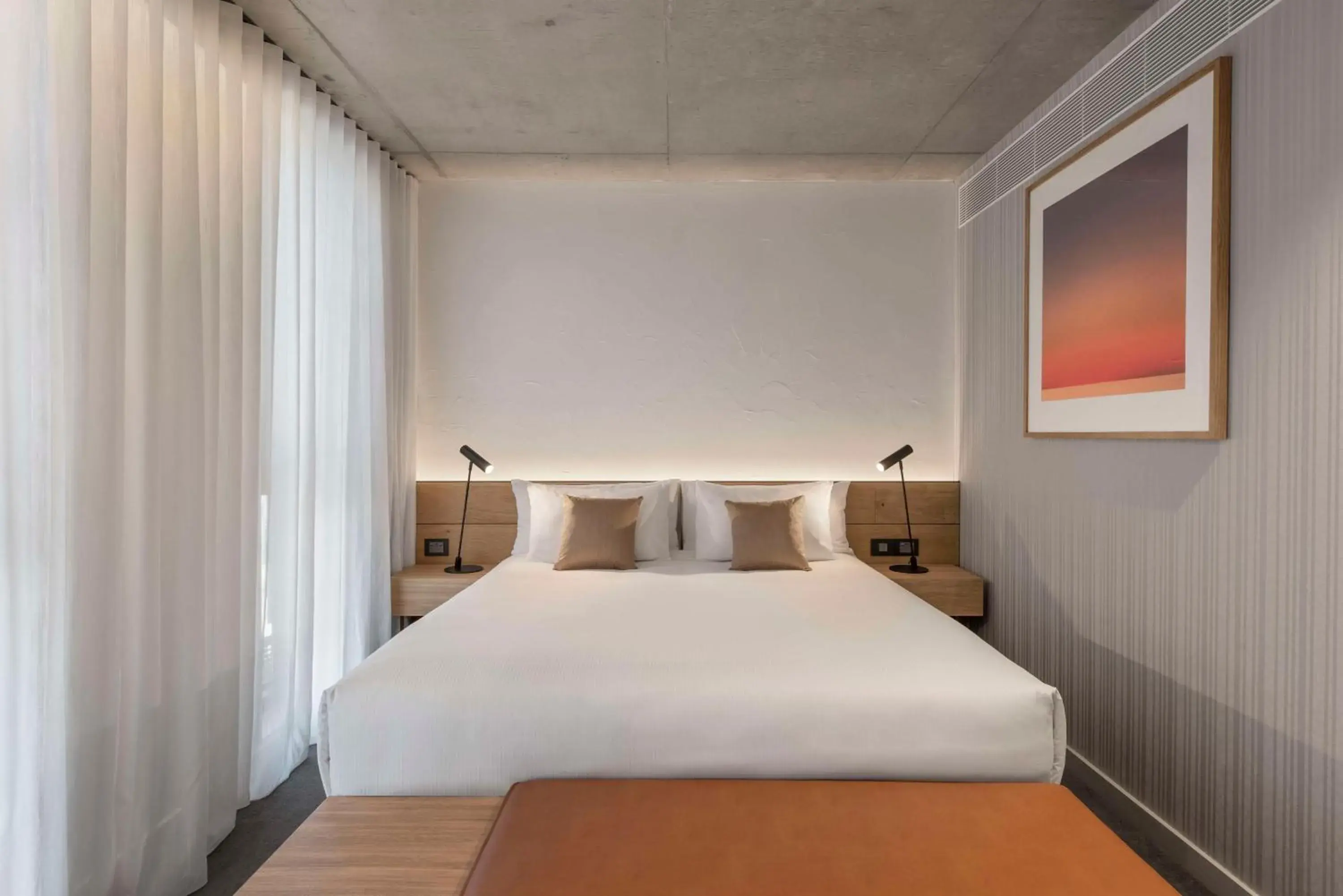 Guest Room King in Vibe Hotel Adelaide Guest Room King in Vibe Hotel Adelaide