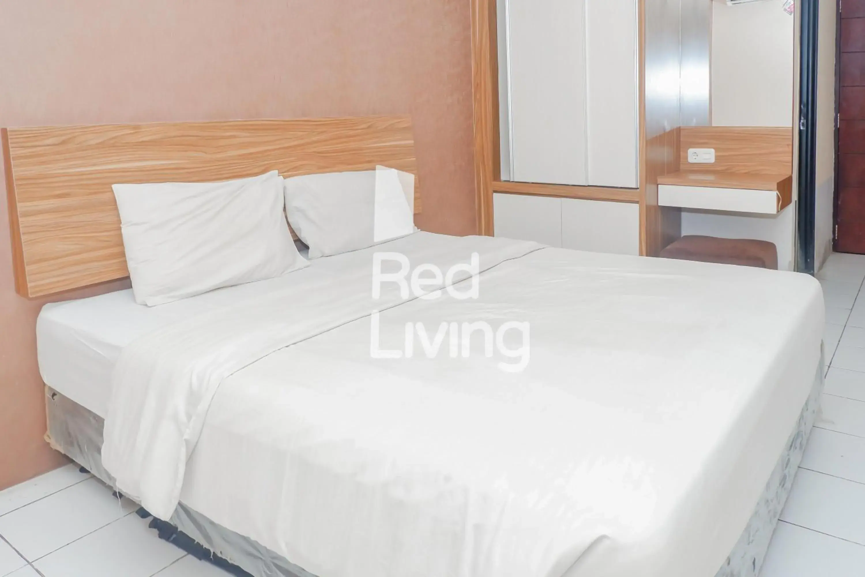 Studio in Redliving Apartemen Emerald Tower - Bion Apartel 2 Tower South Studio in Redliving Apartemen Emerald Tower - Bion Apartel 2 Tower South